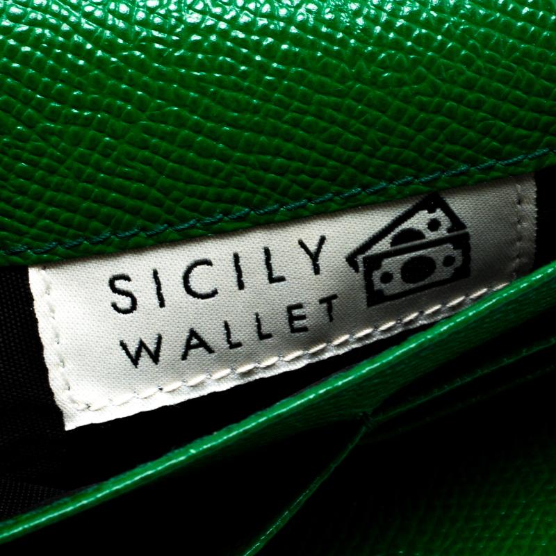 Dolce and Gabbana Green Leather Sicily Wallet on Chain 2