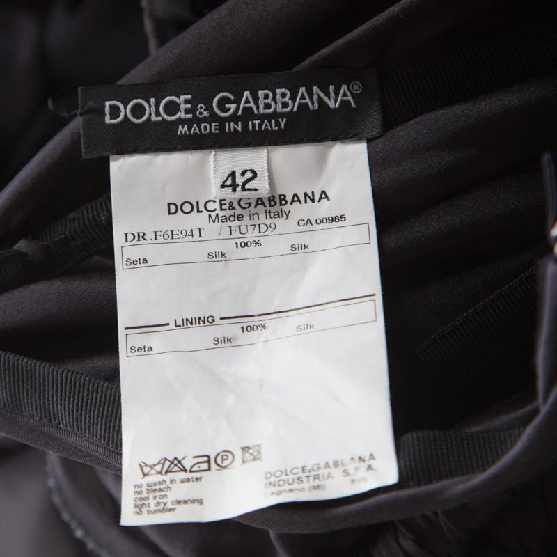 Dolce and Gabbana Grey Ruched Silk Halter Gown M In Good Condition In Dubai, Al Qouz 2