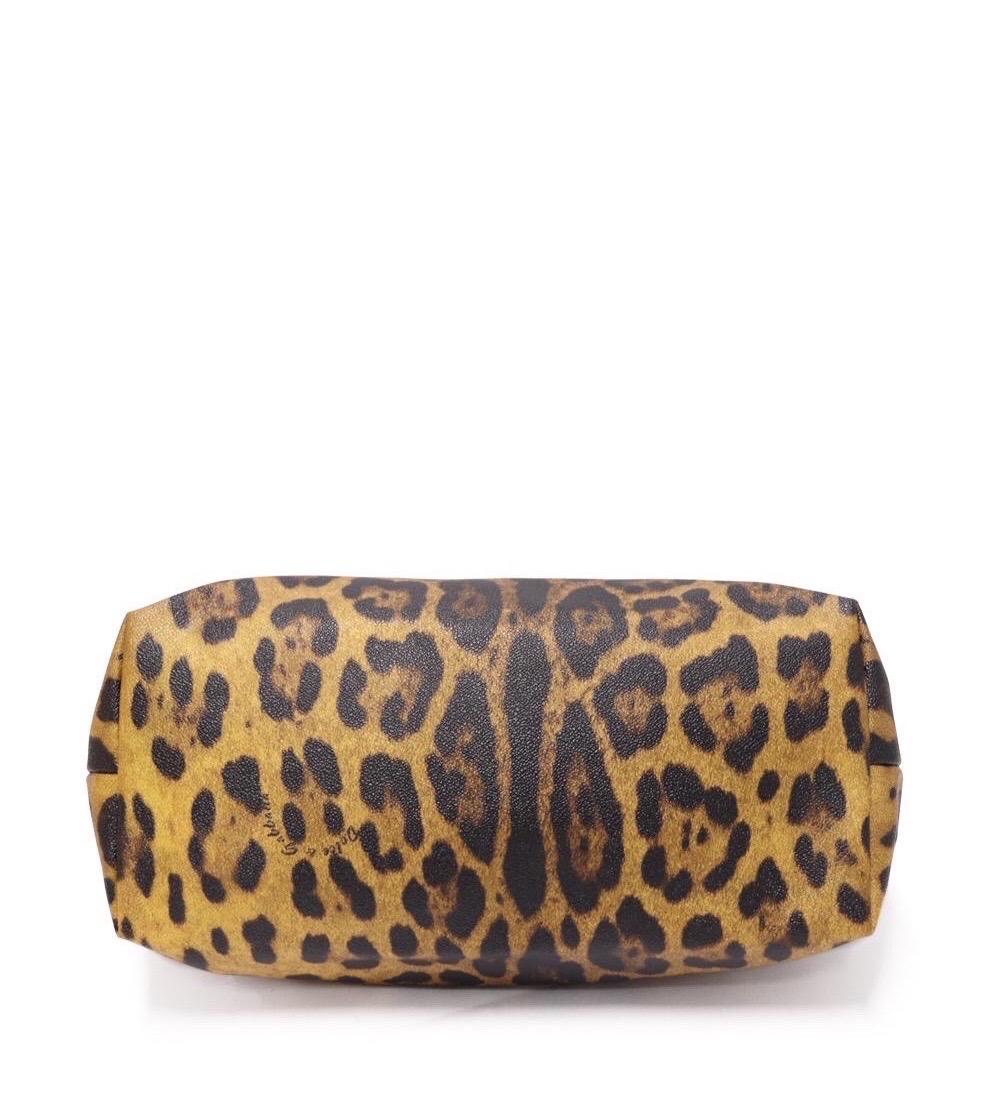 Women's Dolce and Gabbana Leopard Print Canvas Tote For Sale