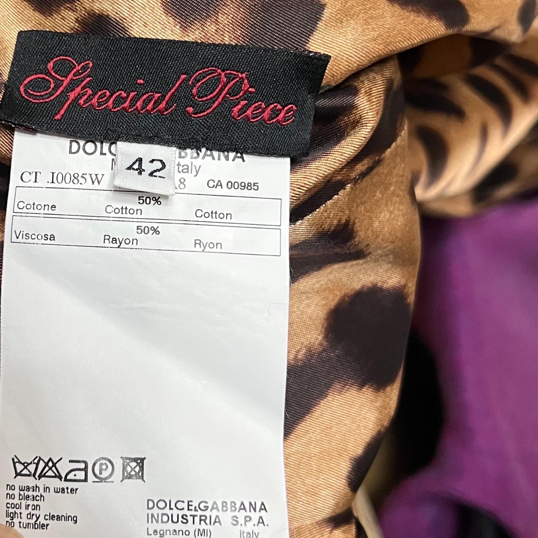 Dolce and Gabbana Leopard Print Double Breasted Trench Coat For Sale 3