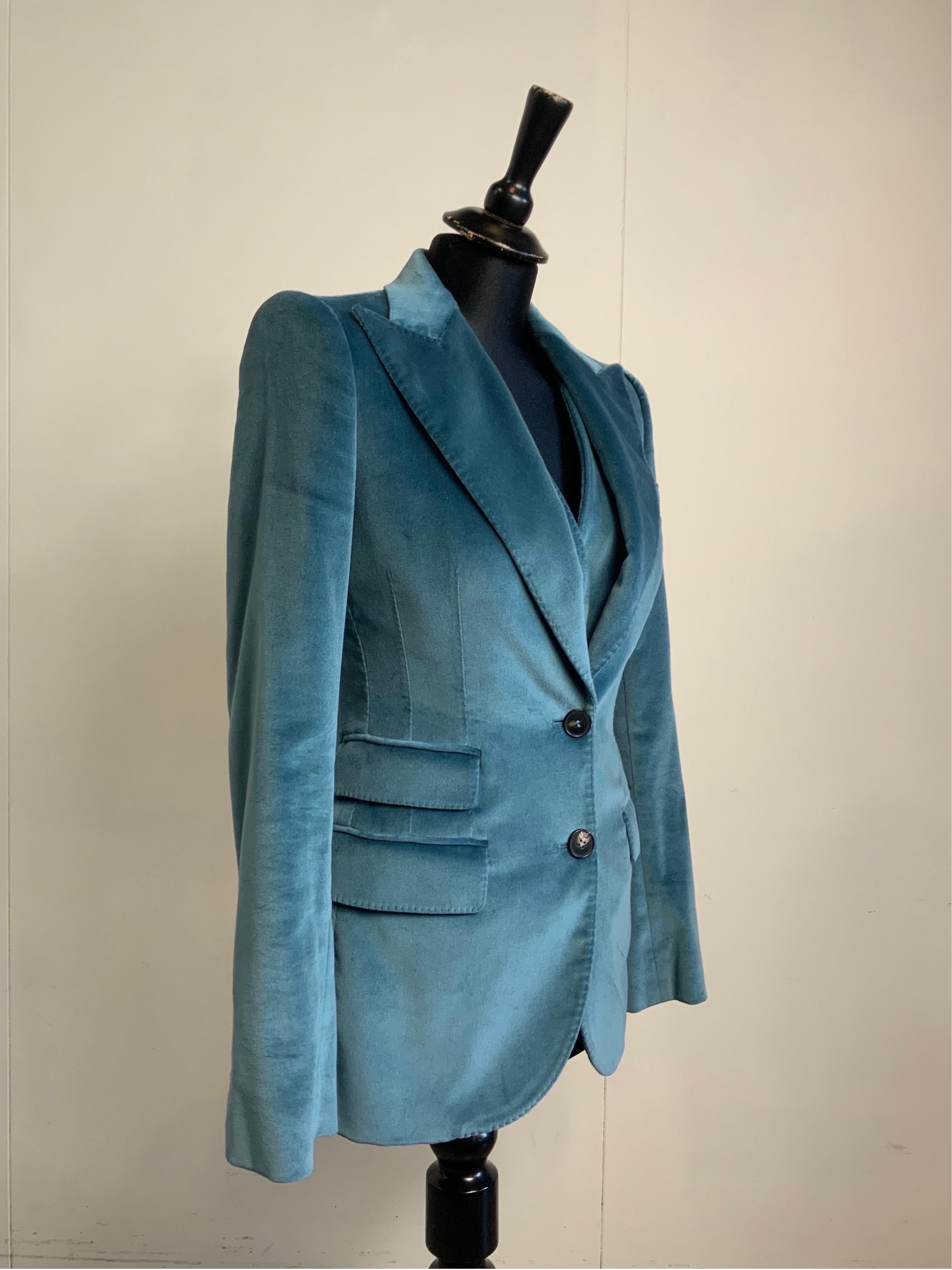 Blue Dolce and Gabbana light blue jacket + vest set. For Sale