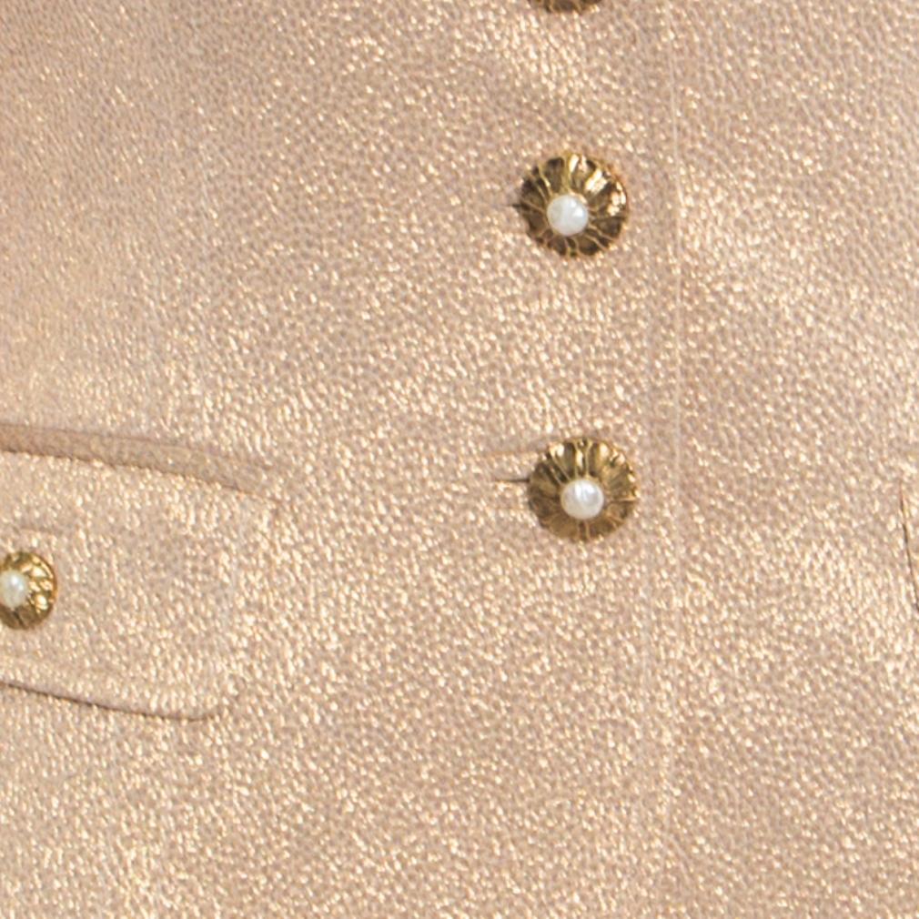 Dolce and Gabbana Matte Gold Cloque Faux Pearl Embedded Button Front Blazer M In Good Condition In Dubai, Al Qouz 2