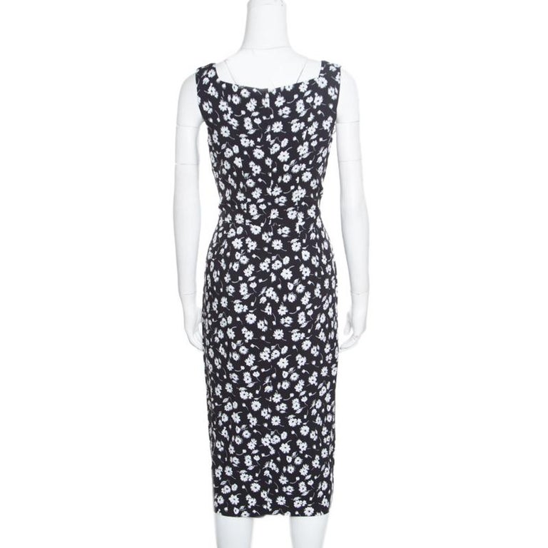 Dolce and Gabbana Monochrome Daisy Printed Crepe Sleeveless Sheath