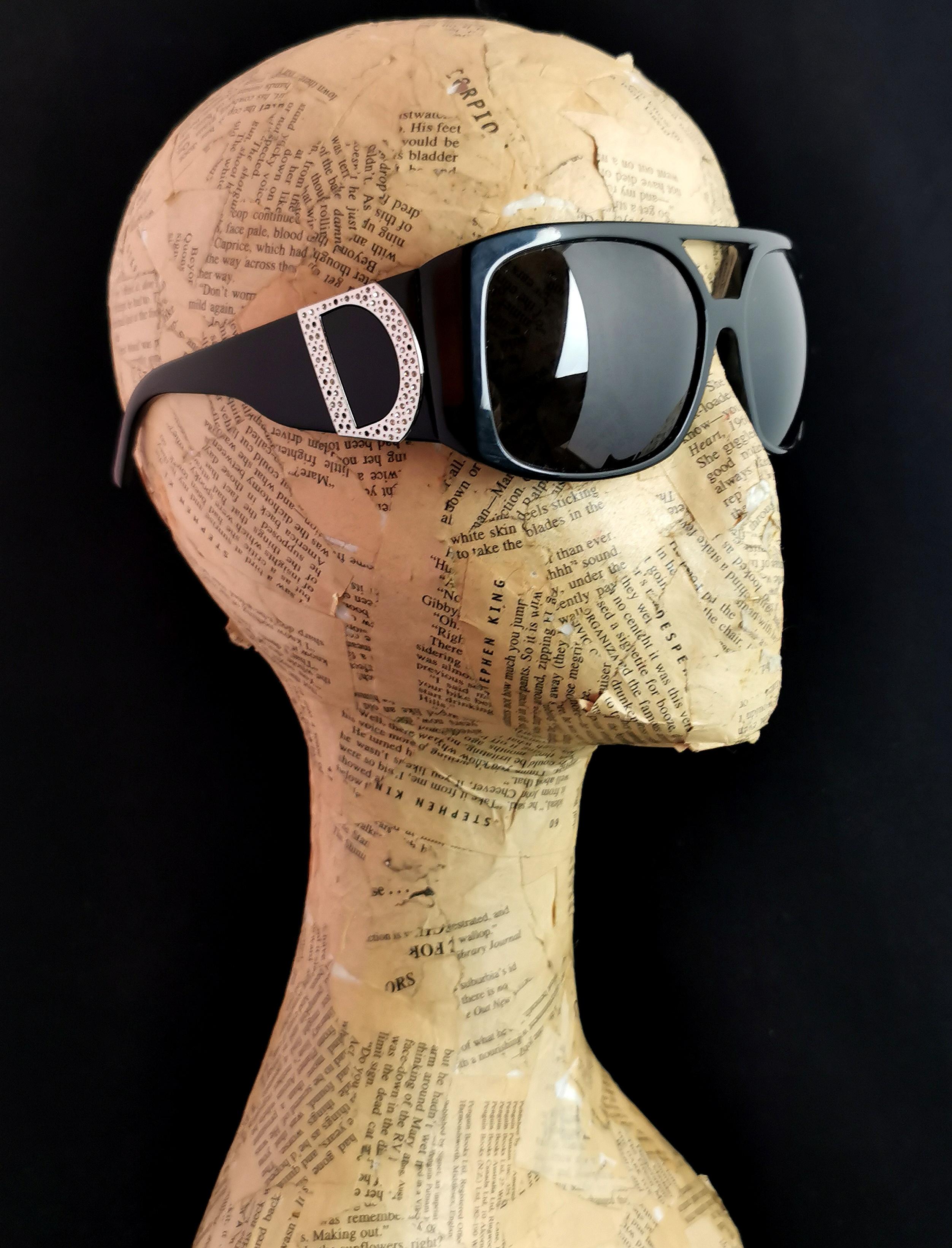 Dolce and gabbana oversized sunglasses, Black, Logo 8