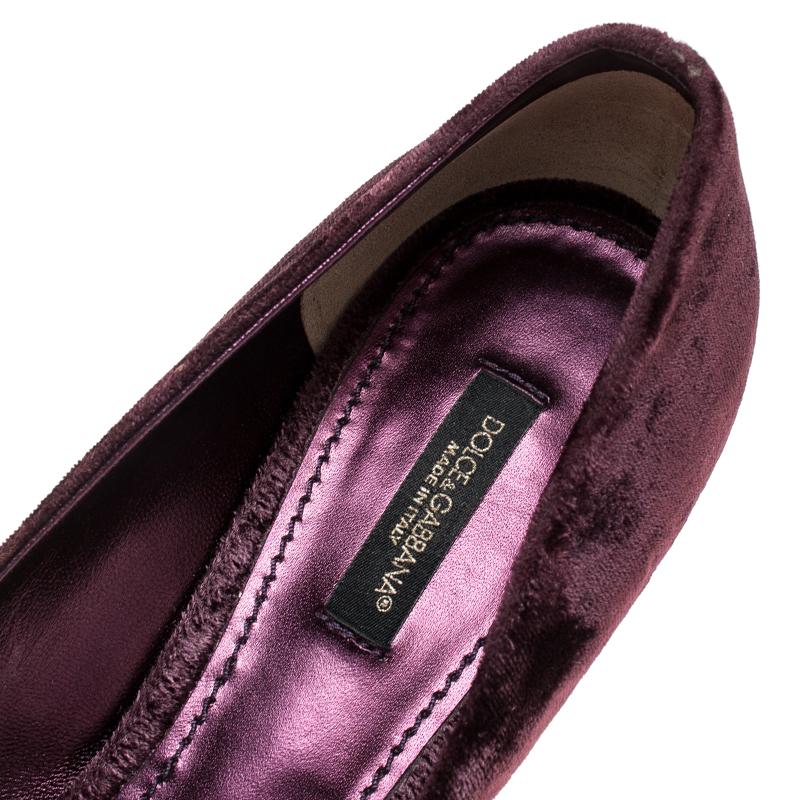 Dolce and Gabbana Purple Velvet Crystal Embellished Bellucci Pumps Size 38 1