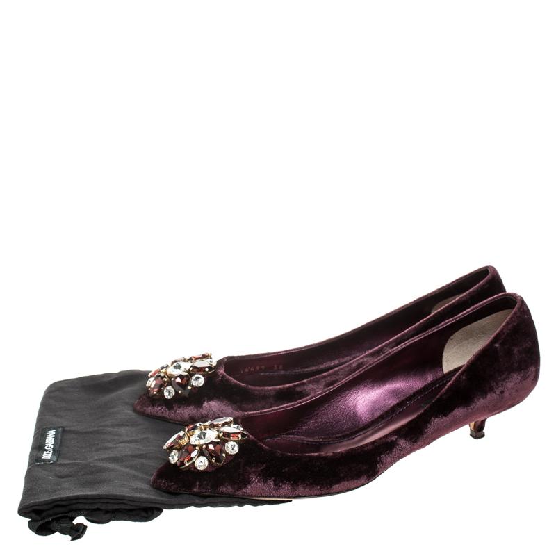 Dolce and Gabbana Purple Velvet Crystal Embellished Bellucci Pumps Size 38 3