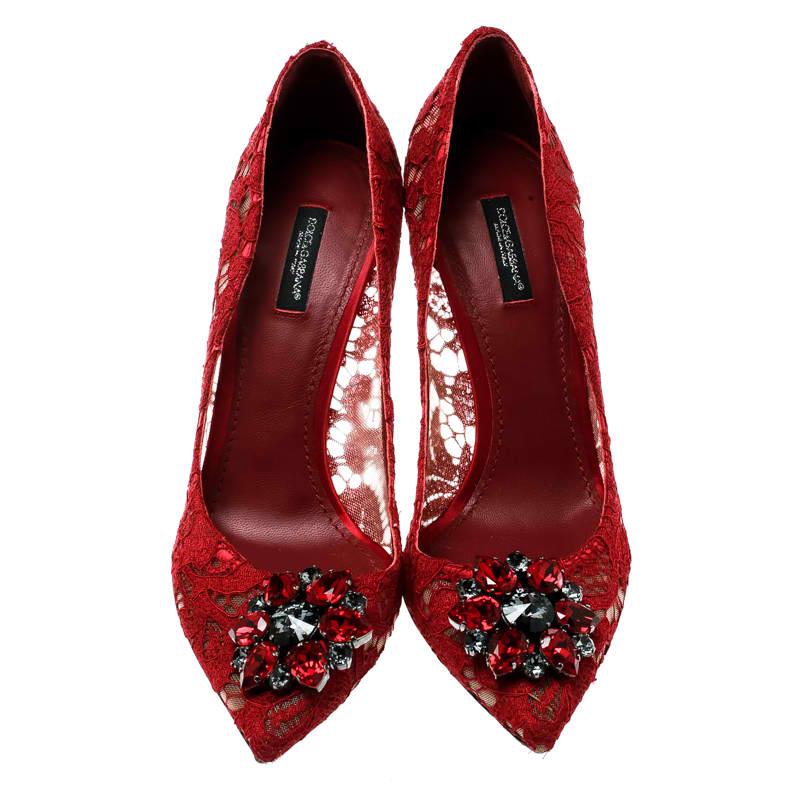Dolce and Gabbana Red Lace Crystal Embellished Pointed Toe Pumps Size 40.5 In Good Condition In Dubai, Al Qouz 2