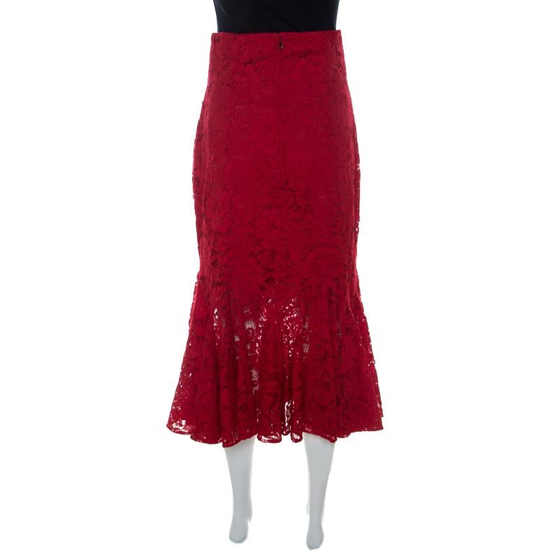 Savour your special moments more beautifully with this Dolce & Gabbana skirt. It has a beautiful lace overlay in red and a graceful silhouette. Be sure to pair it with a halter top and gold sandals.

Includes: The Luxury Closet Packaging, Original