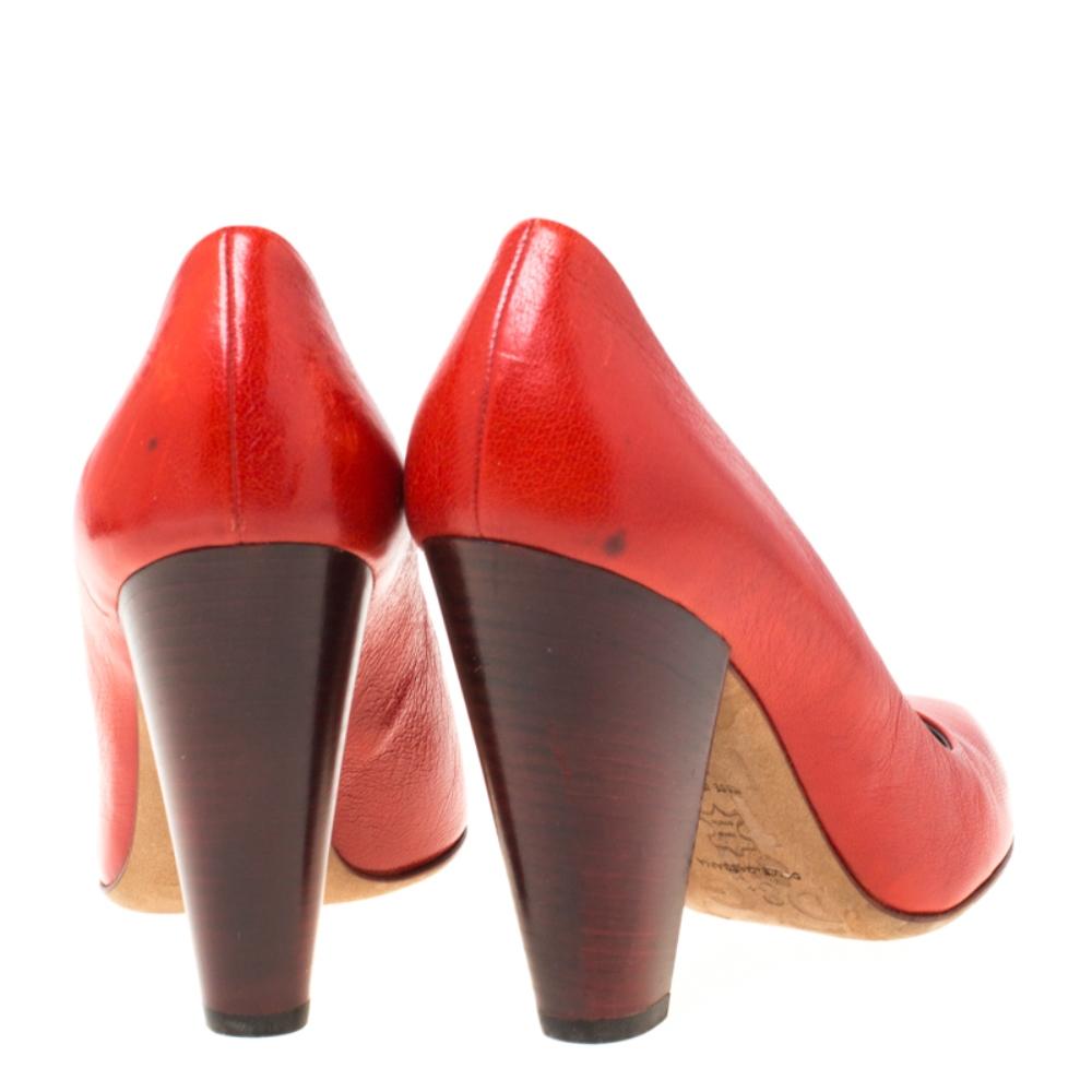 Brown Dolce and Gabbana Red Leather Block Heel Pumps Size 38