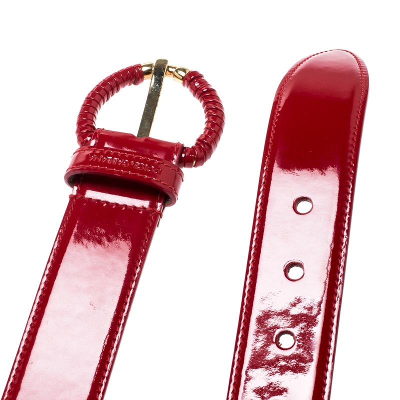 Dolce and Gabbana Red Patent Leather Belt 90CM In Good Condition In Dubai, Al Qouz 2
