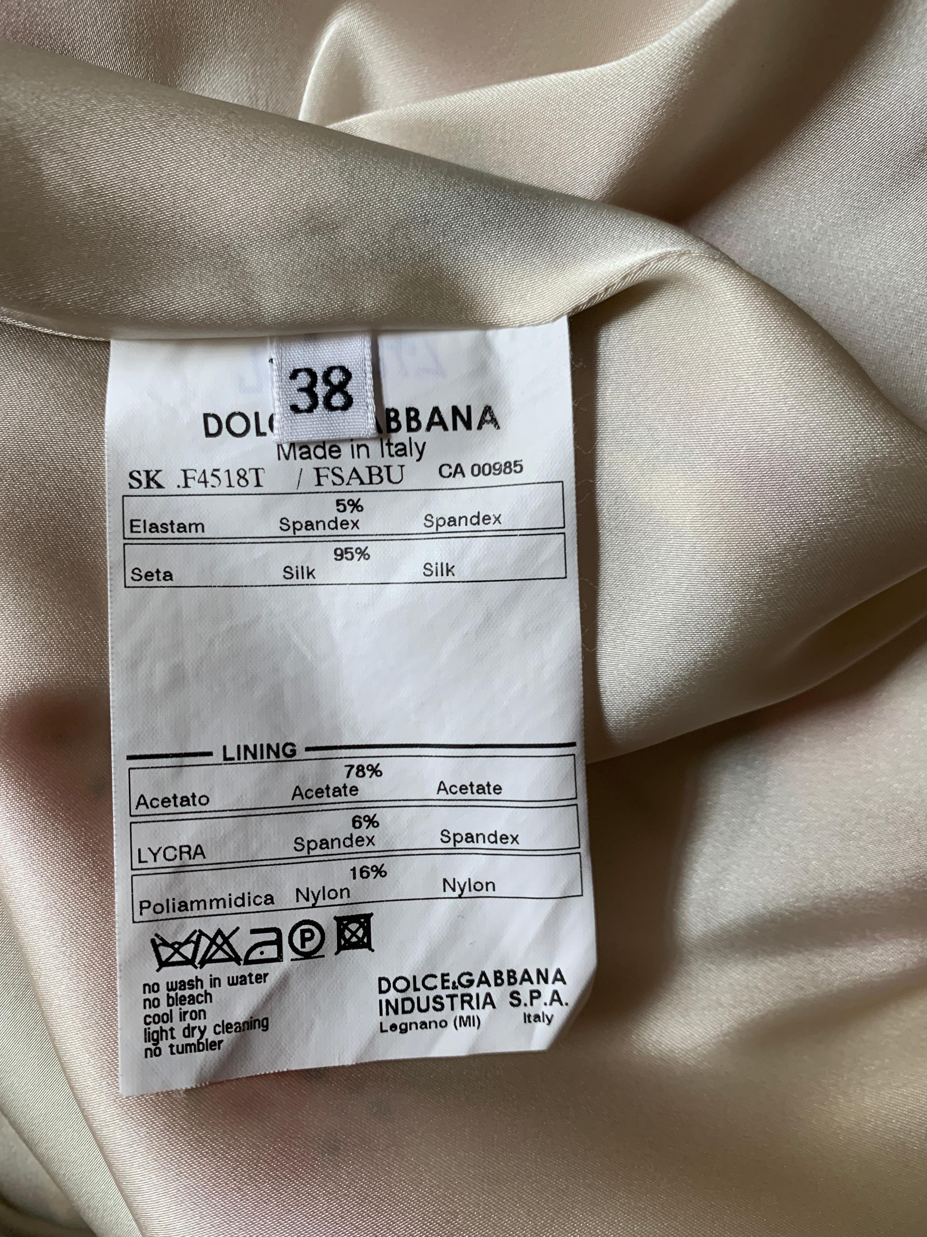 Dolce and Gabbana Rose Floral Print Silk Skirt Pink and Cream White In Good Condition In San Francisco, CA