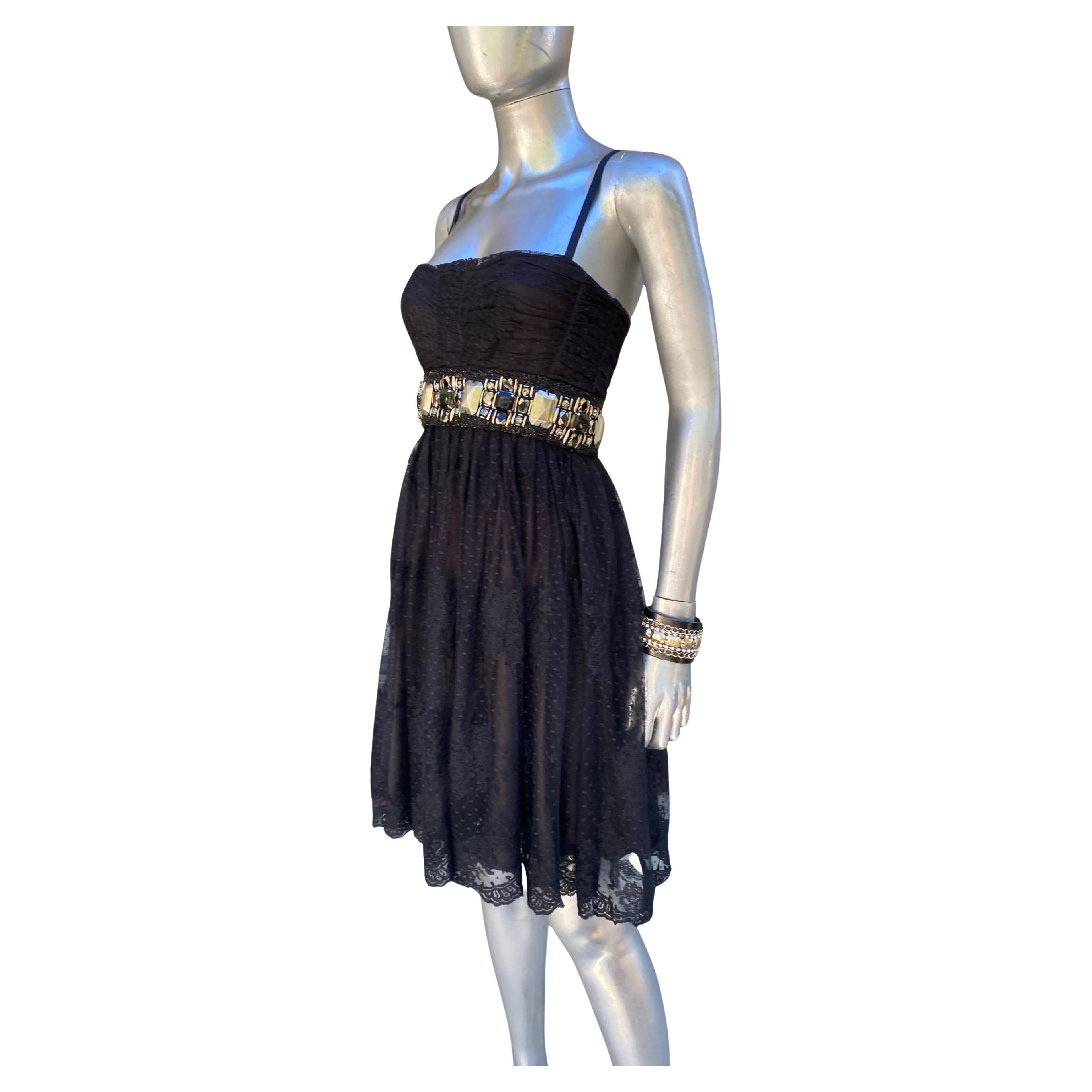 Dolce & Gabbana "SPECIAL PIECE", abito da cocktail in pizzo nero con perline, taglia 40/4-6 in vendita