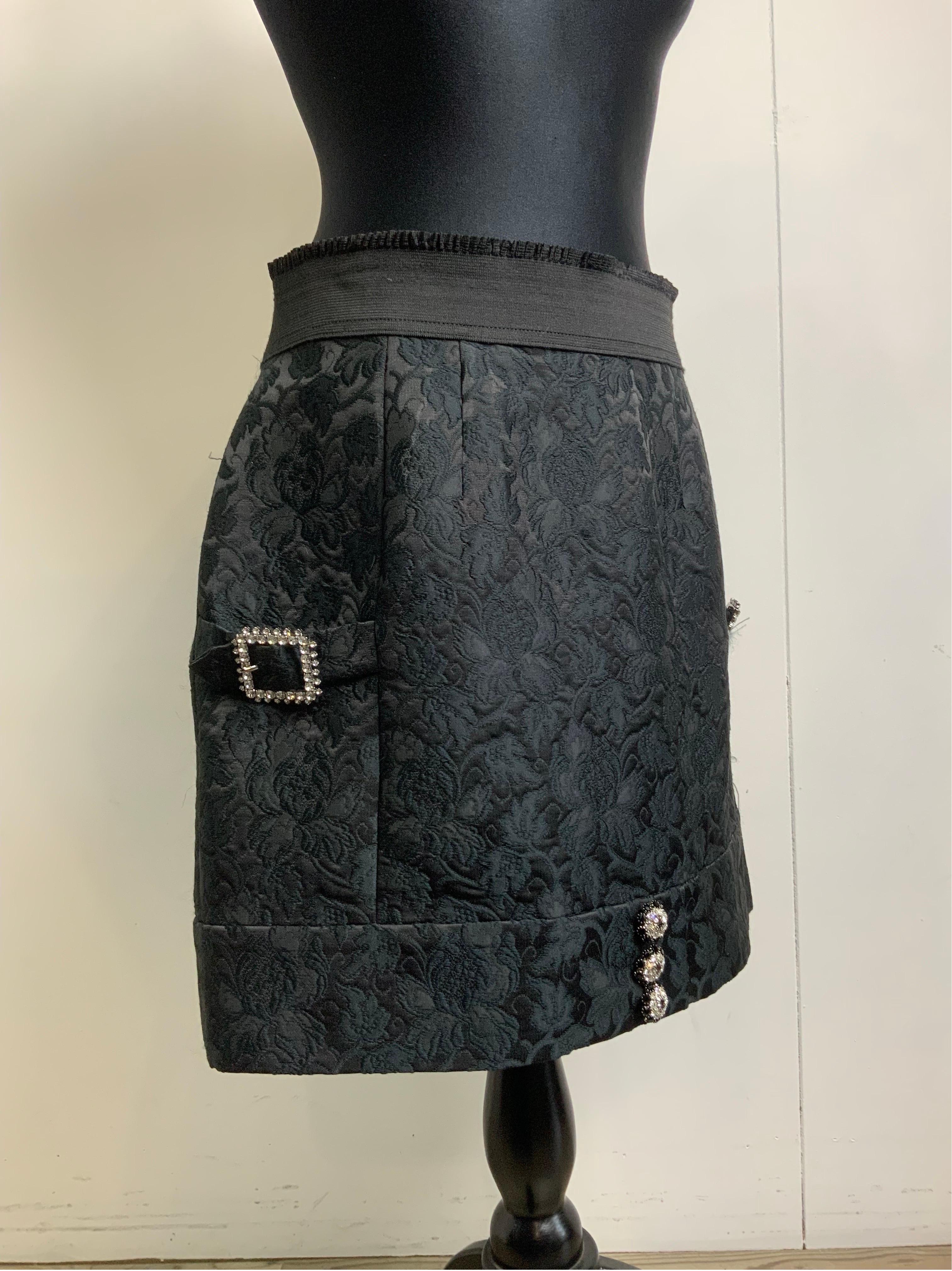 Dolce and Gabbana Spring 17 RTW mini black Jewelry Skirt In Good Condition For Sale In Carnate, IT
