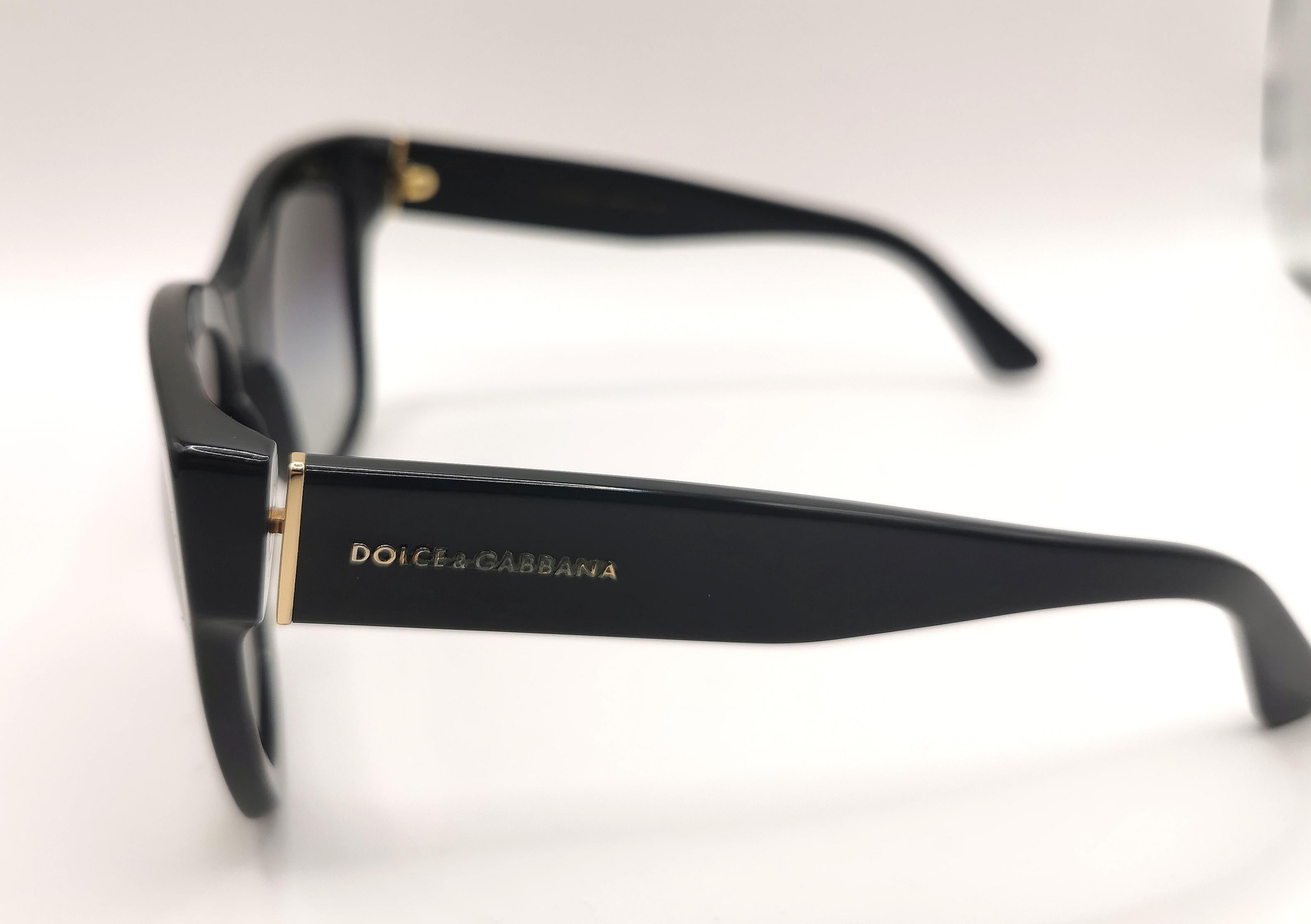 Dolce and Gabbana lunettes de soleil noires avec lentille dégradée  en vente 3