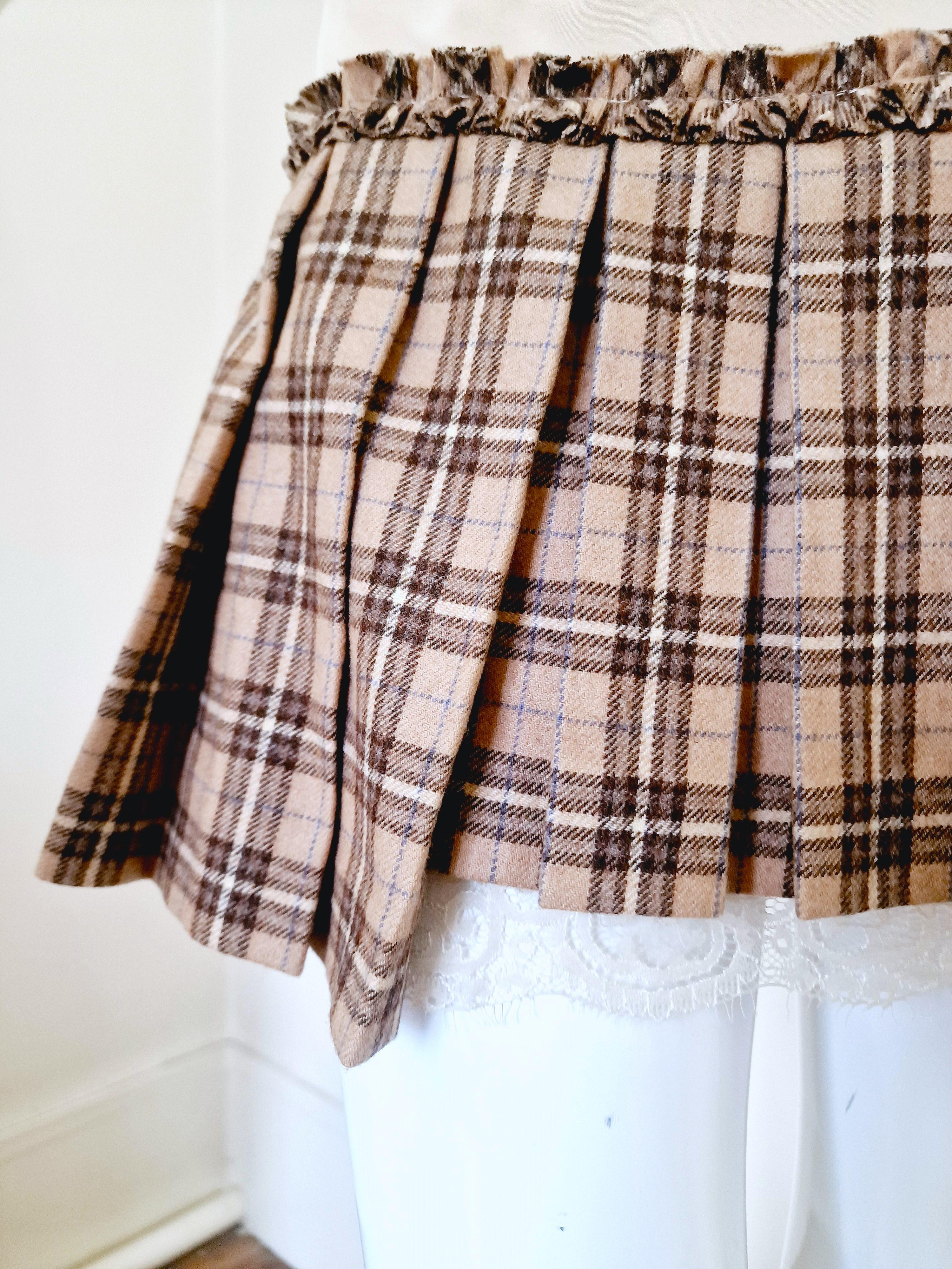 Dolce and Gabbana Tartan Trim Pleated Checked D&G Brown Lace Wool Mini Skirt For Sale 1