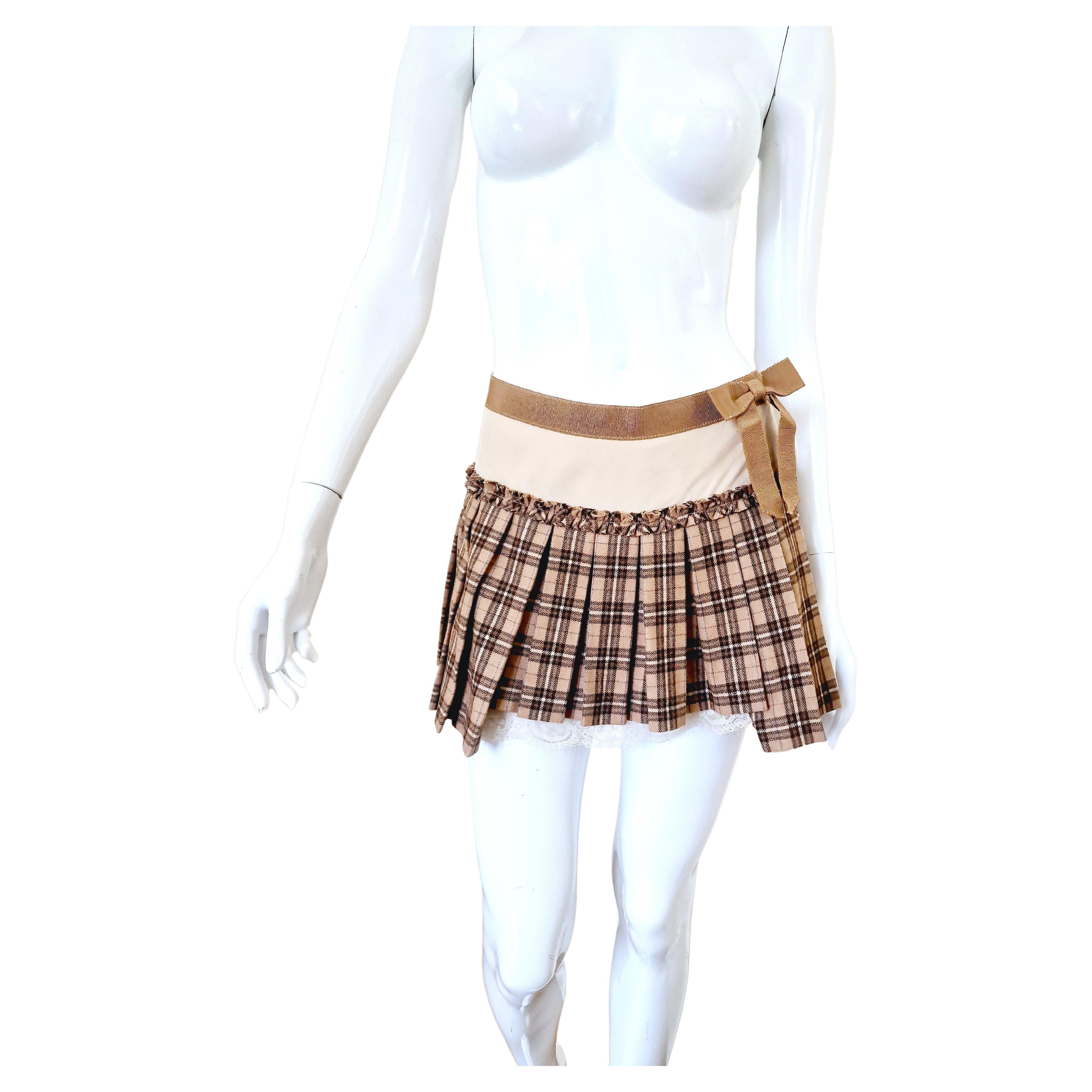 Dolce and Gabbana Tartan Trim Pleated Checked D&G Brown Lace Wool Mini Skirt For Sale