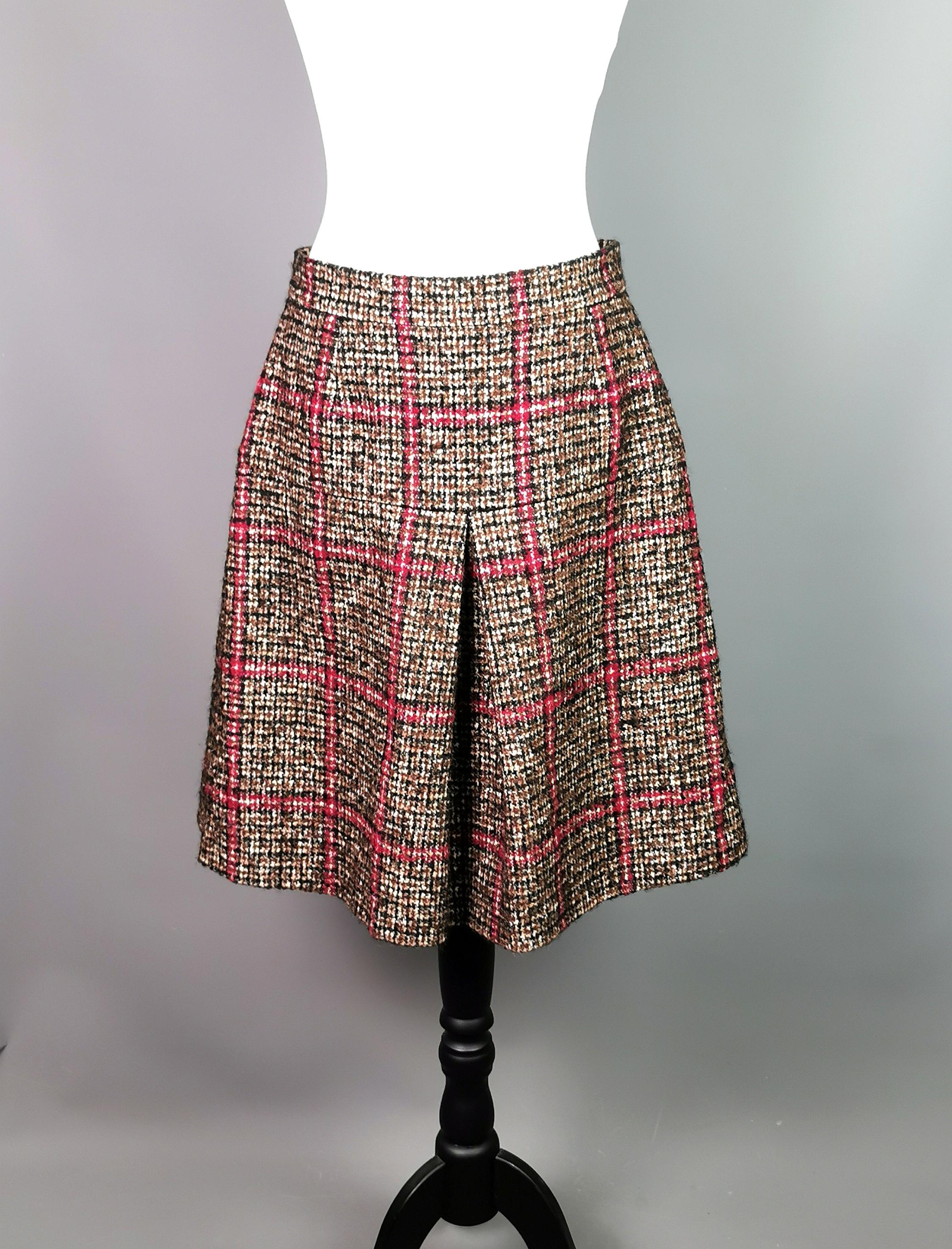Dolce and Gabbana tweed pleat front skirt  For Sale 7