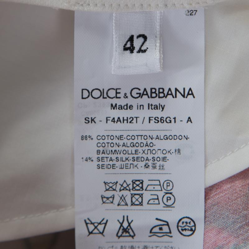 Dolce and Gabbana White and Red Floral Printed Cotton and Silk Pleated Skirt M In Excellent Condition In Dubai, Al Qouz 2