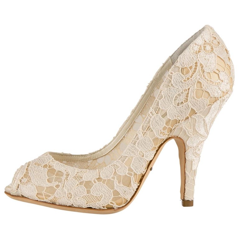 Dolce and Gabbana White Floral Lace Peep Toe Pumps Size 36.5 at 1stDibs