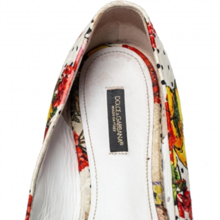 Dolce and Gabbana White Floral Print Fabric Loafers Size 40 For Sale 2