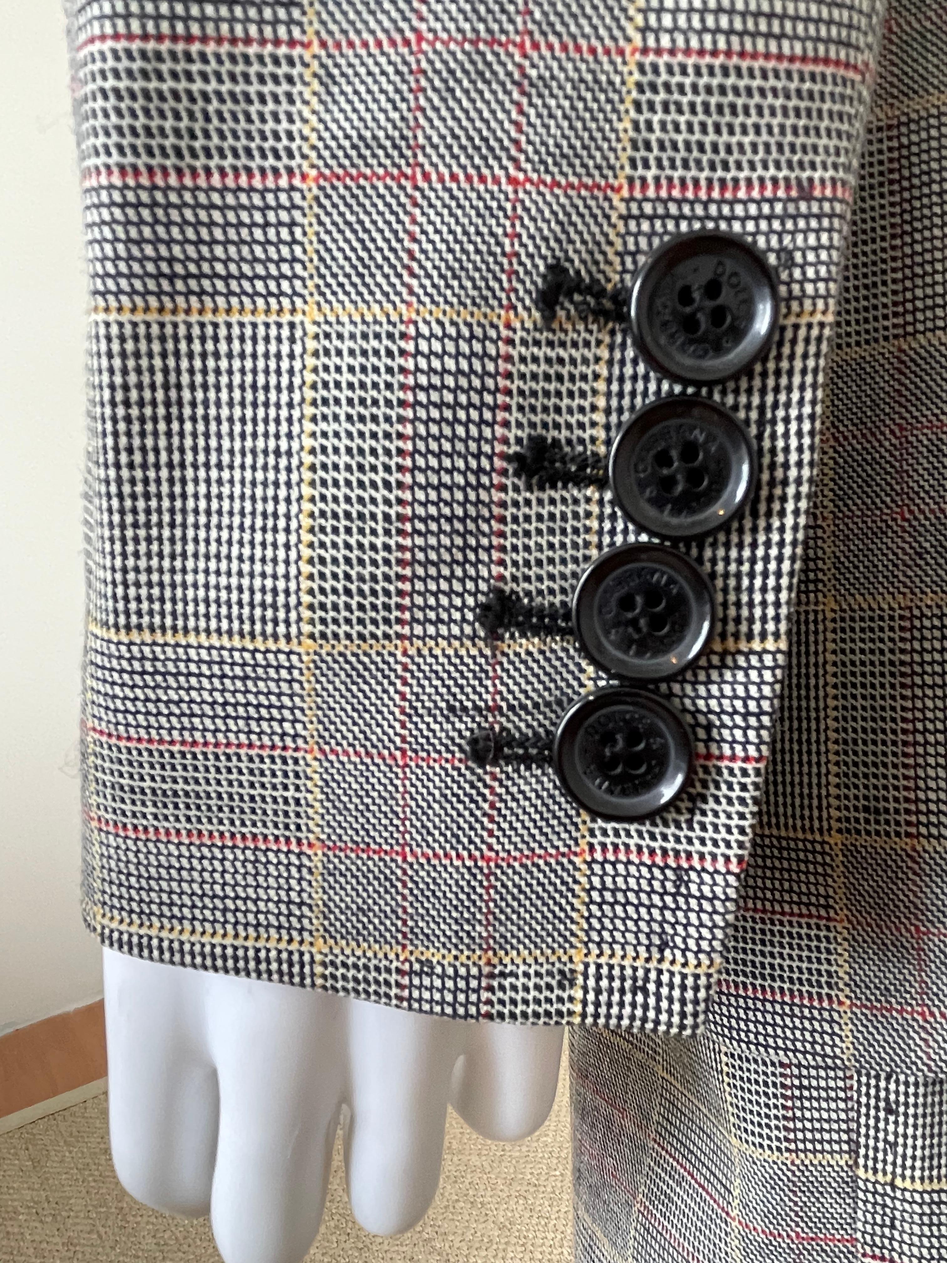 Dolce and Gabbana Wool Plaid Peak Lapel Blazer with Matching Pants Suit For Sale 2
