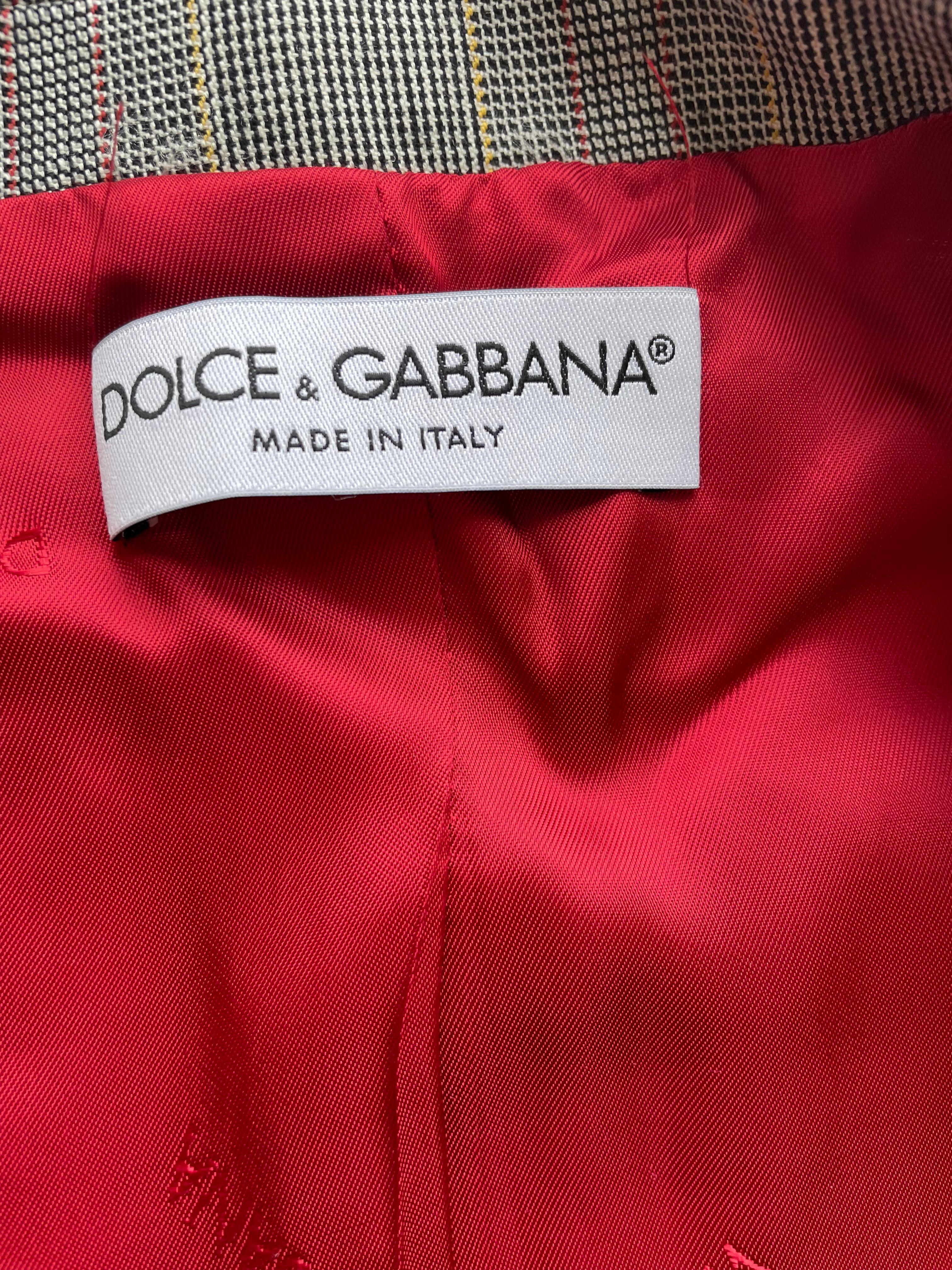Dolce and Gabbana Wool Plaid Peak Lapel Blazer with Matching Pants Suit For Sale 6
