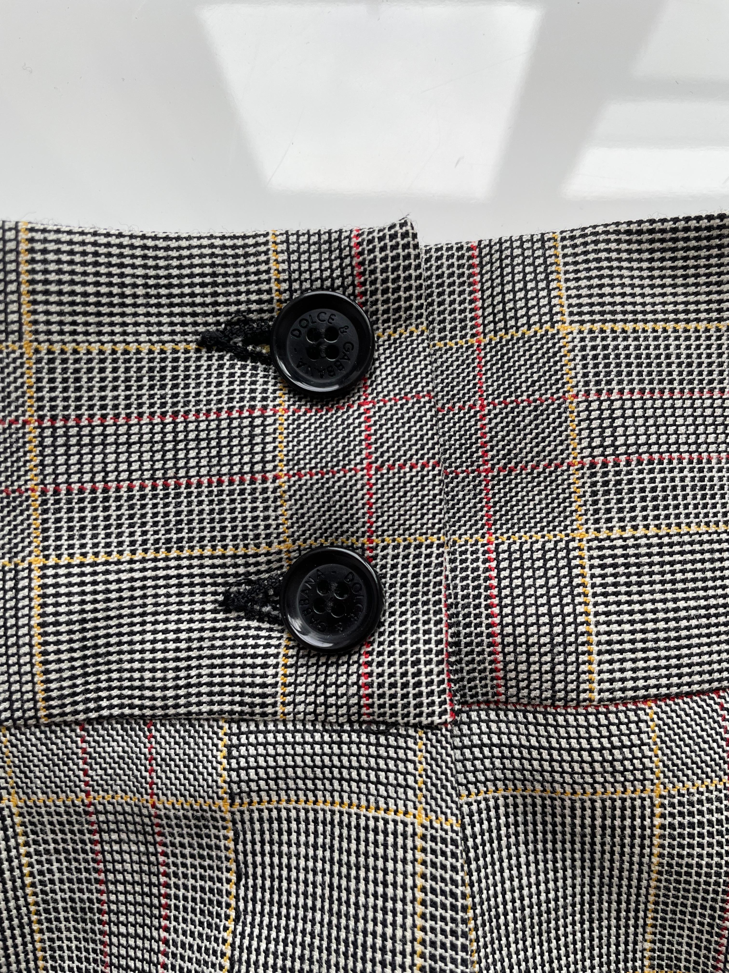 Dolce and Gabbana Wool Plaid Peak Lapel Blazer with Matching Pants Suit For Sale 8