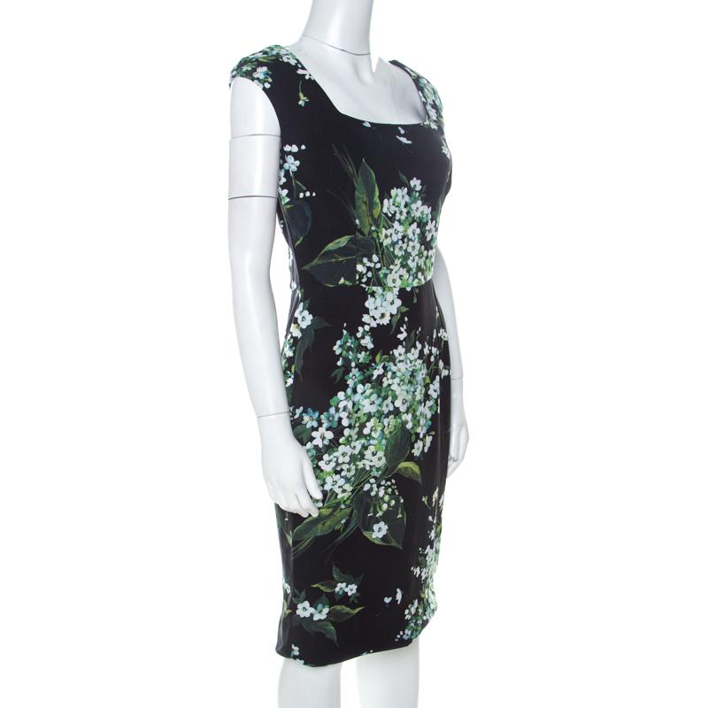 Dolce & Gabanna Black Floral Print Moss Crepe Cap Sleeve Sheath Dress S In Good Condition In Dubai, Al Qouz 2