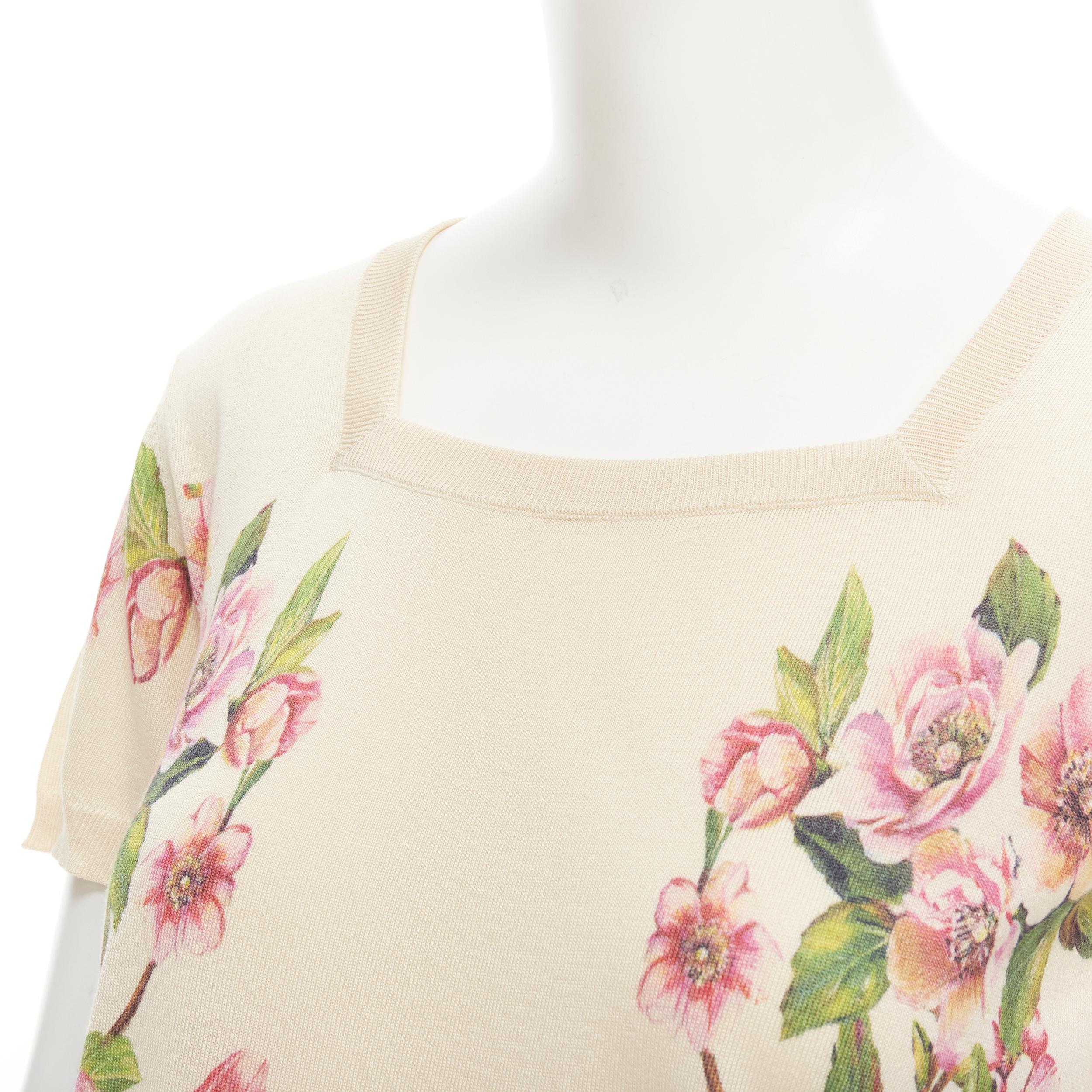 DOLCE GABBANA 100% silk cream pink blossom square neck sweater IT36 XS 
Reference: TGAS/B02039 
Brand: Dolce Gabbana 
Material: Silk 
Color: Beige 
Pattern: Floral 
Extra Detail: Square neck. Short sleeve. 
Made in: Italy 

CONDITION: 
Condition: