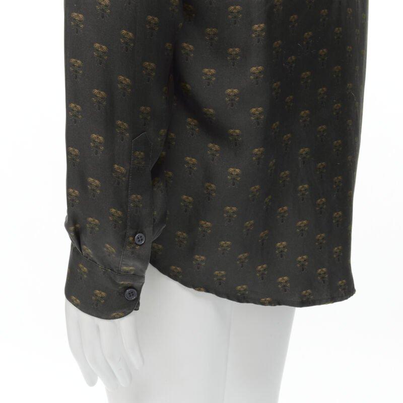 DOLCE GABBANA 100% silk grey Queen Bee print pajama shirt M For Sale 3