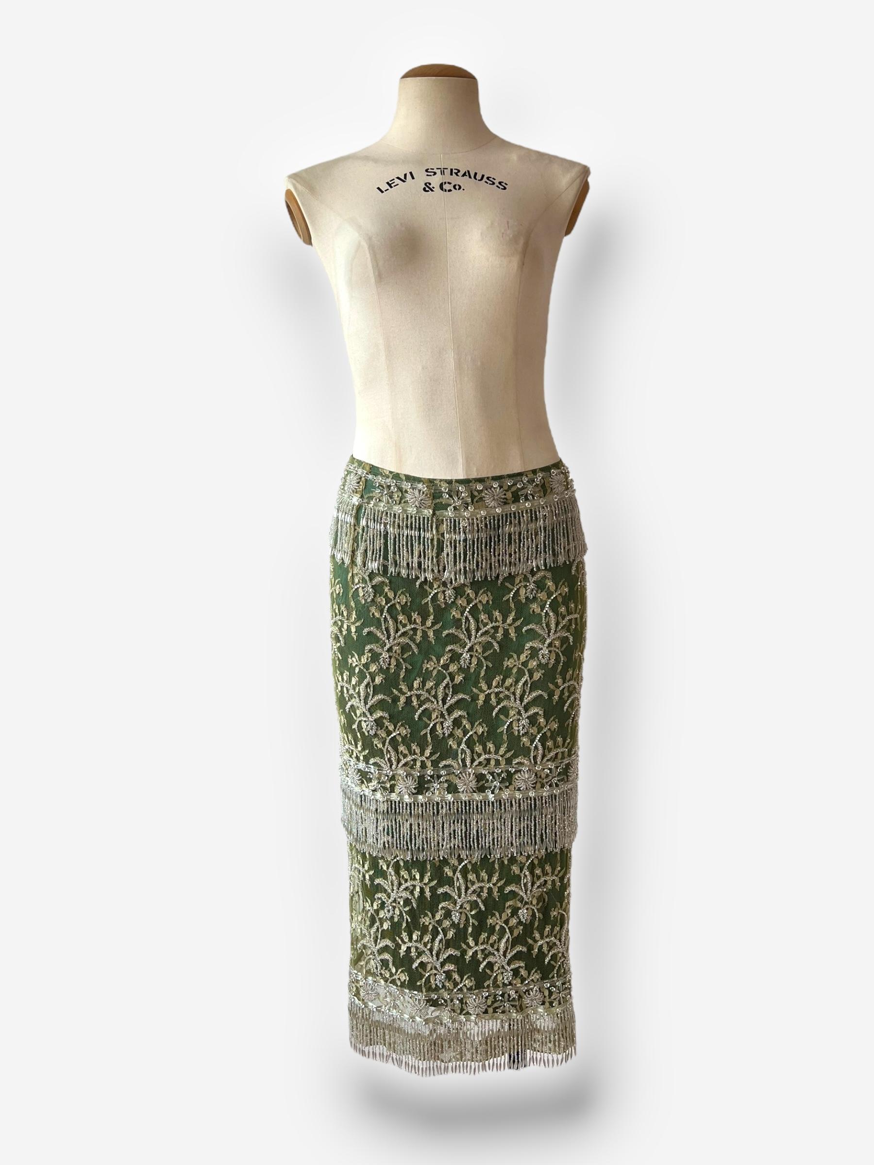 Dolce & Gabbana 1990er Jahre Couture-Rock mit Handstickerei, CIRCA 1999 im Angebot 5