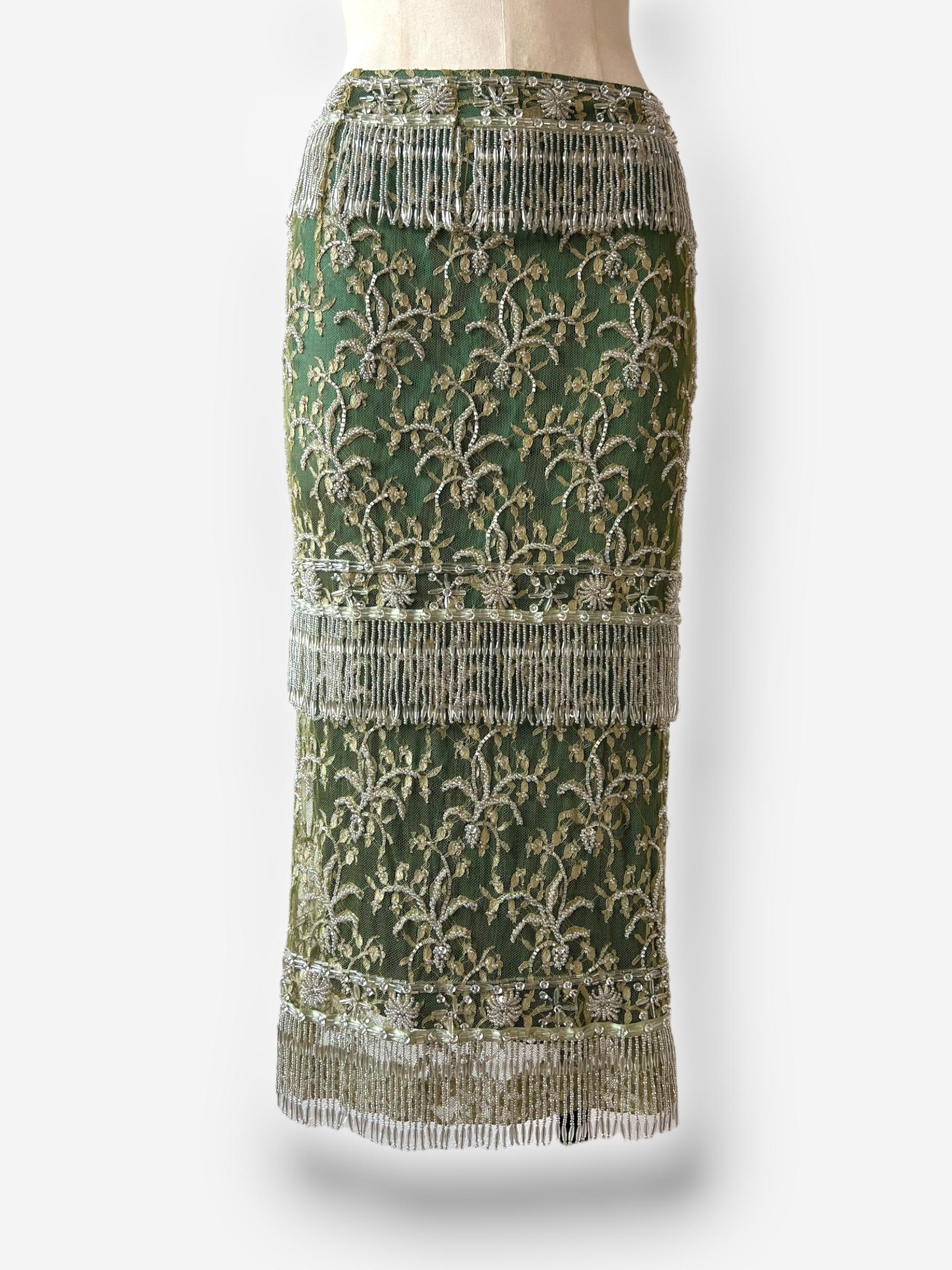 Dolce & Gabbana 1990er Jahre Couture-Rock mit Handstickerei, CIRCA 1999 im Angebot 6