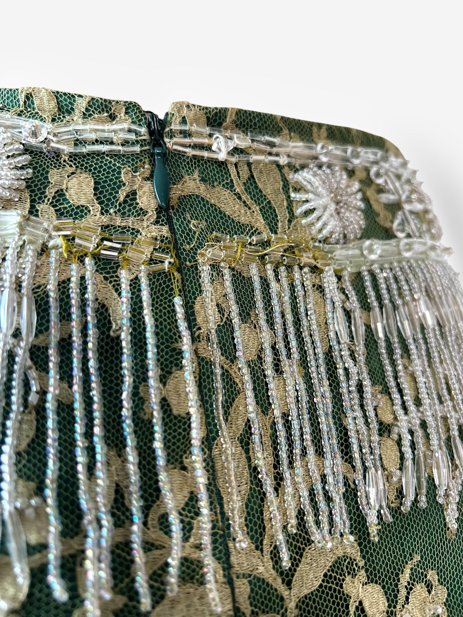 Dolce & Gabbana 1990er Jahre Couture-Rock mit Handstickerei, CIRCA 1999 im Angebot 1