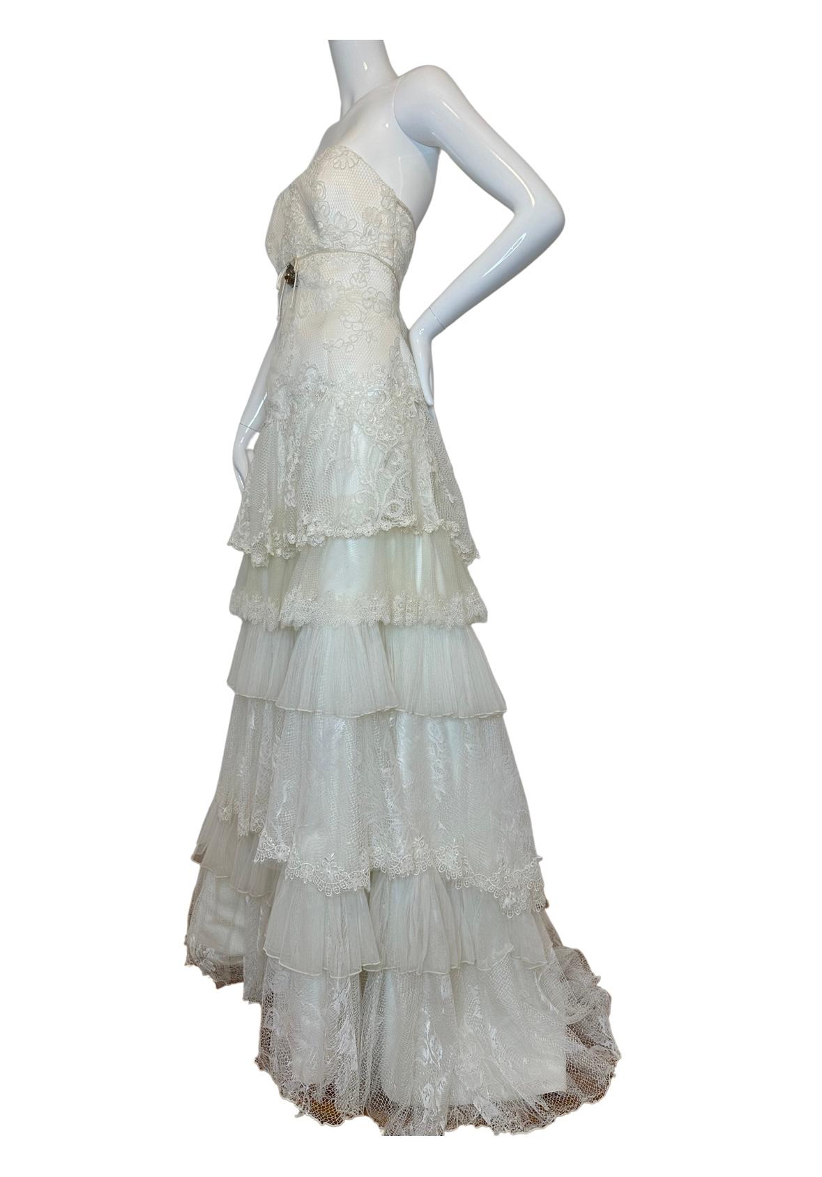 Vestido de novia de encaje Dolce & Gabbana años 90 en venta 6