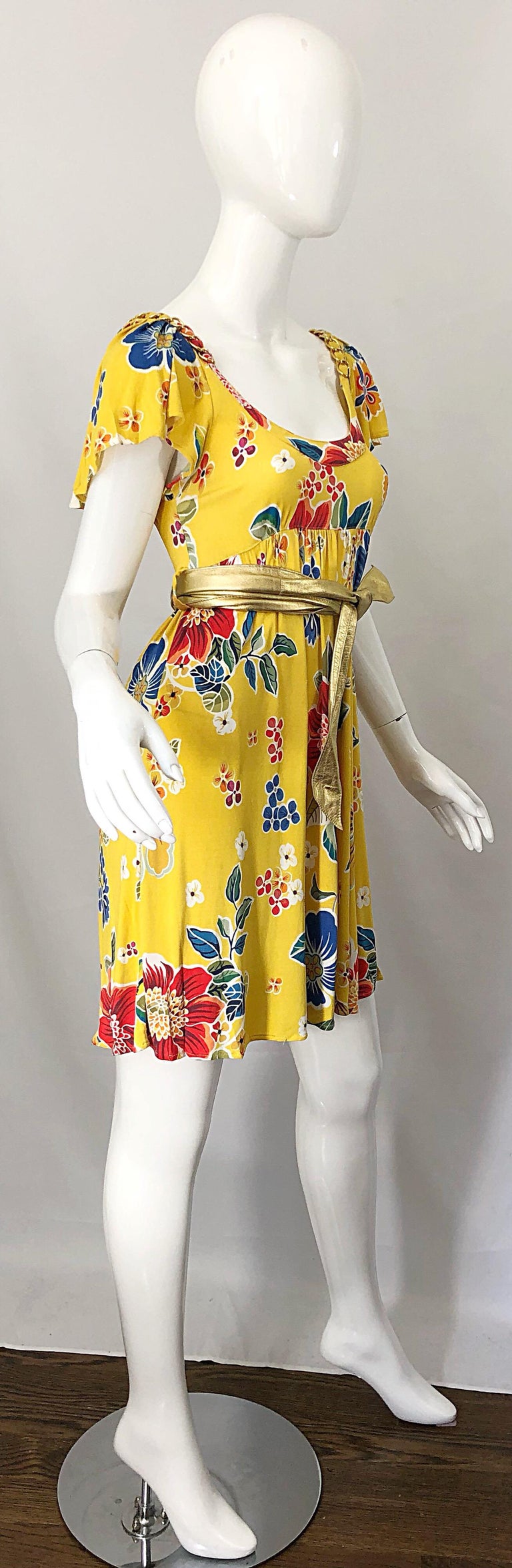 Women's Dolce & Gabbana 1990s Yellow Flower Print Gold Chainlink Belted Babydoll Dress