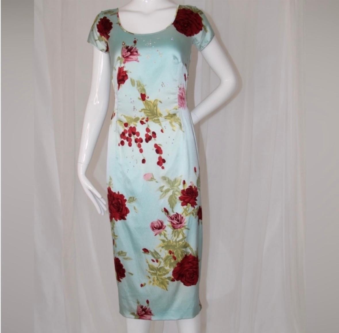 Authentic Dolce Gabbana 1997 silk floral dress 
Same print seen in “sex and the city” episode 

Embellished with Swarovski crystals 
Size 40 
Good vintage condition with normal overall wear