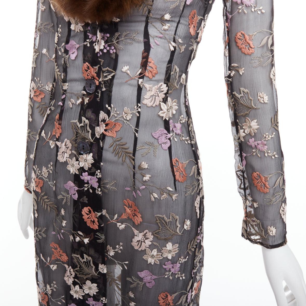 rare DOLCE GABBANA 1997 Vintage Runway fur collar black oriental floral embroidery sheer coat IT38 XS
Reference: TGAS/E00434
Brand: Dolce Gabbana
Designer: Domenico Dolce and Stefano Gabbana
Collection: Spring Summer 1997 - Runway
Material: Silk,