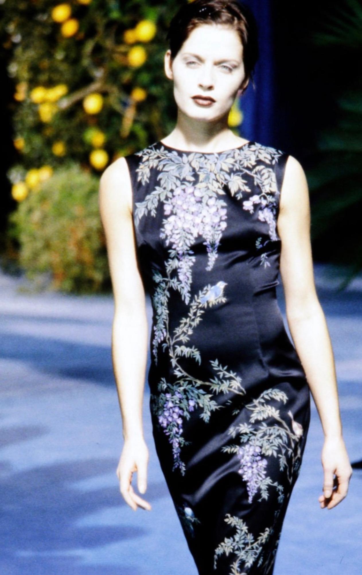 DOLCE & GABBANA 1998 Hand-Painted Print Floral Evening Dress Gown 40 For Sale 2