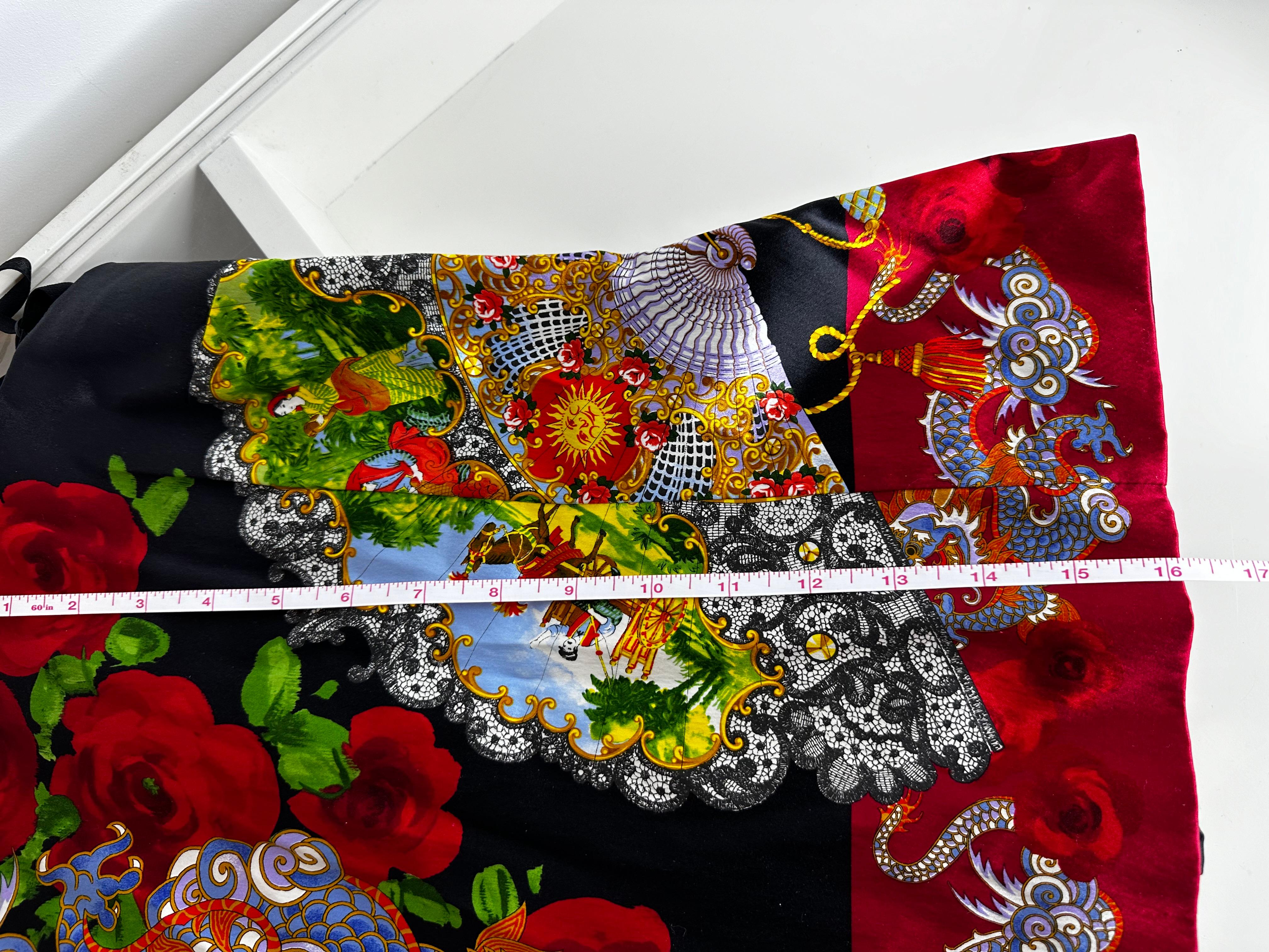 Dolce Gabbana 1998 Rotes Drachen-Bustier-Top aus Seide  im Angebot 3