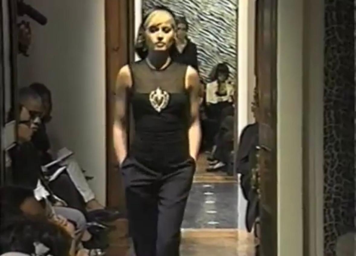 Dolce Gabbana 1998 Stromboli top en forme de cœur en vente 6