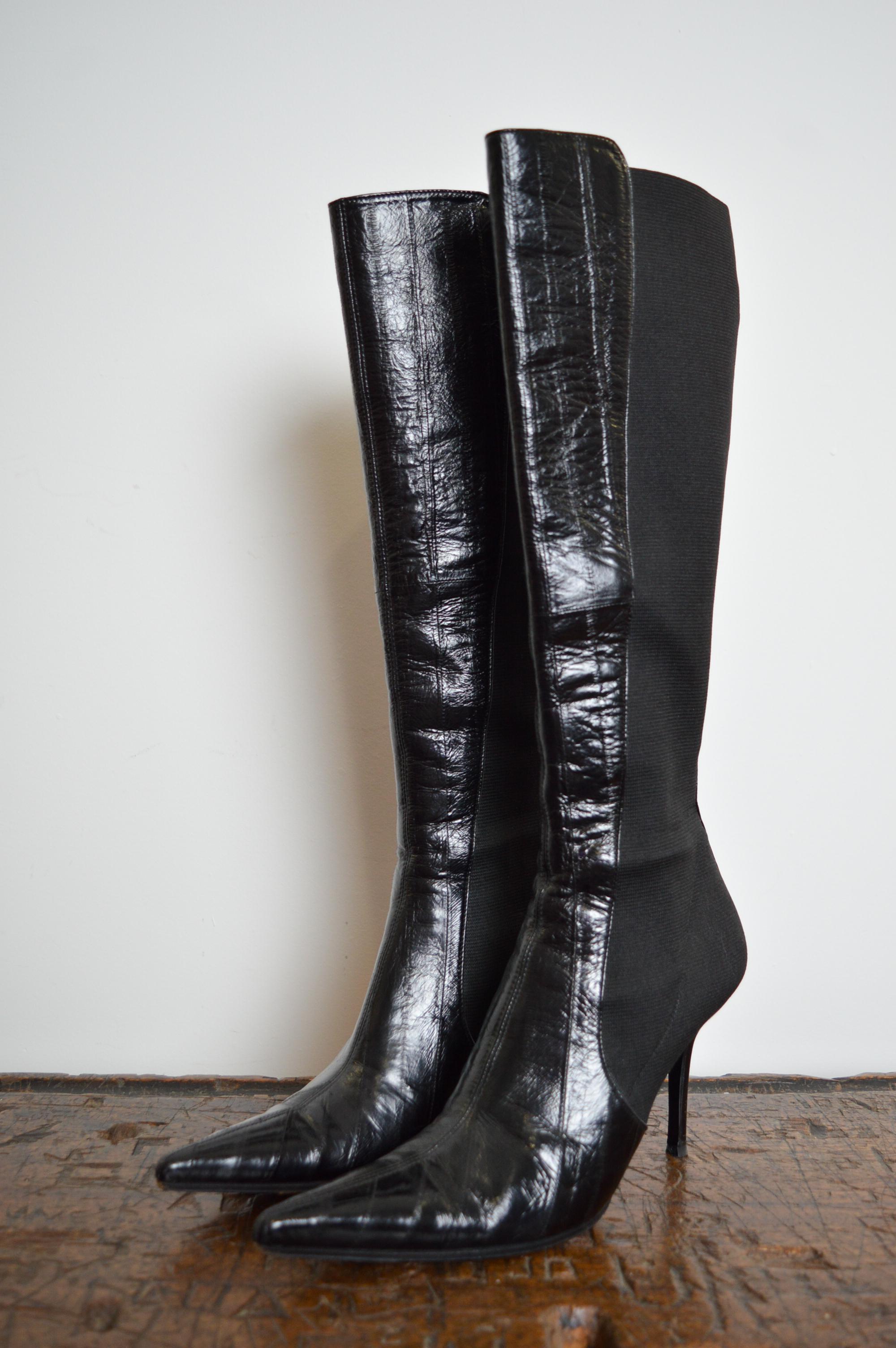 DOLCE & GABBANA 2000s Sexy Patent Black shiny Leather Stiletto Knee Boots In Good Condition For Sale In Sheffield, GB
