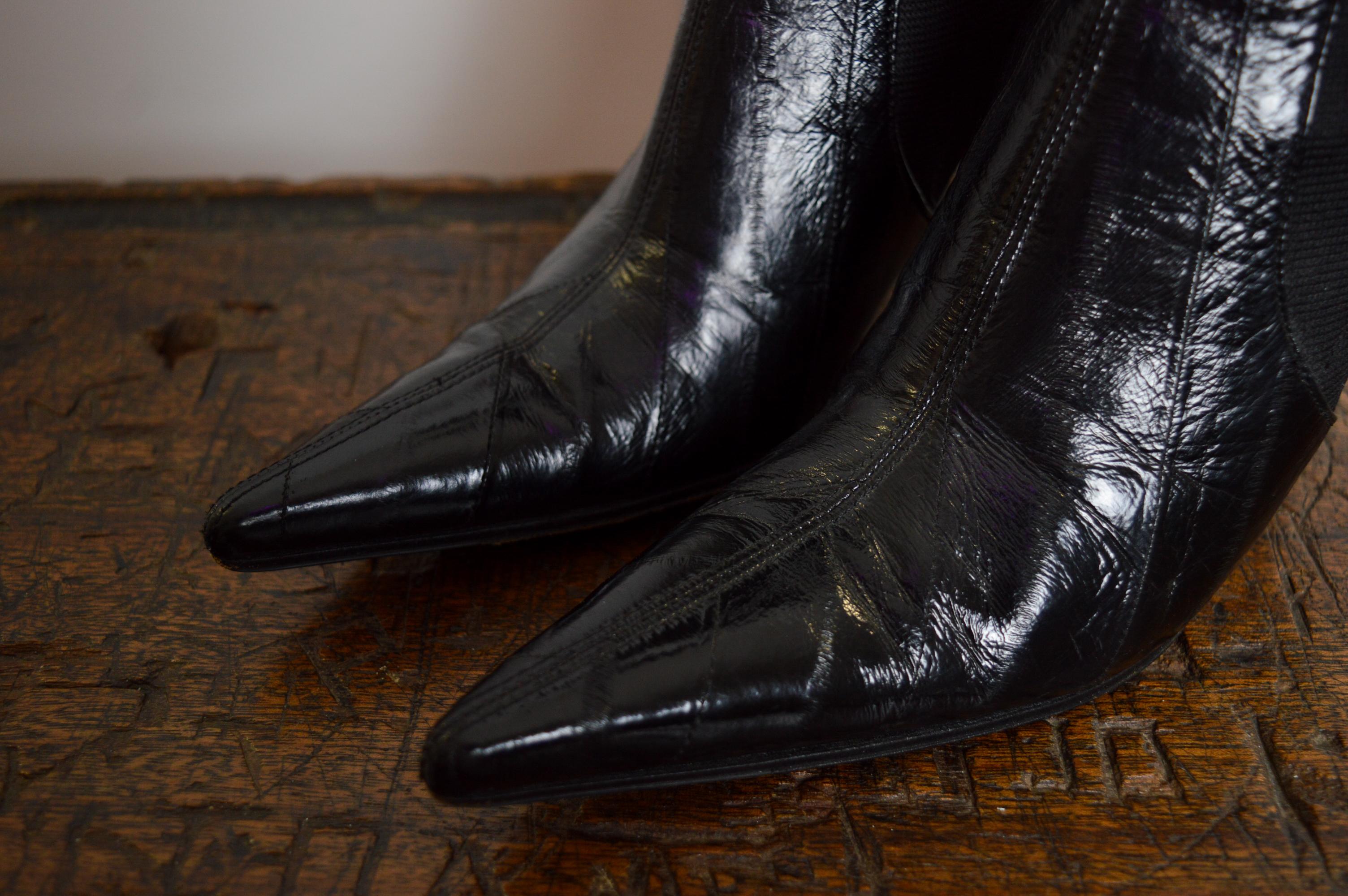 Women's DOLCE & GABBANA 2000s Sexy Patent Black shiny Leather Stiletto Knee Boots For Sale