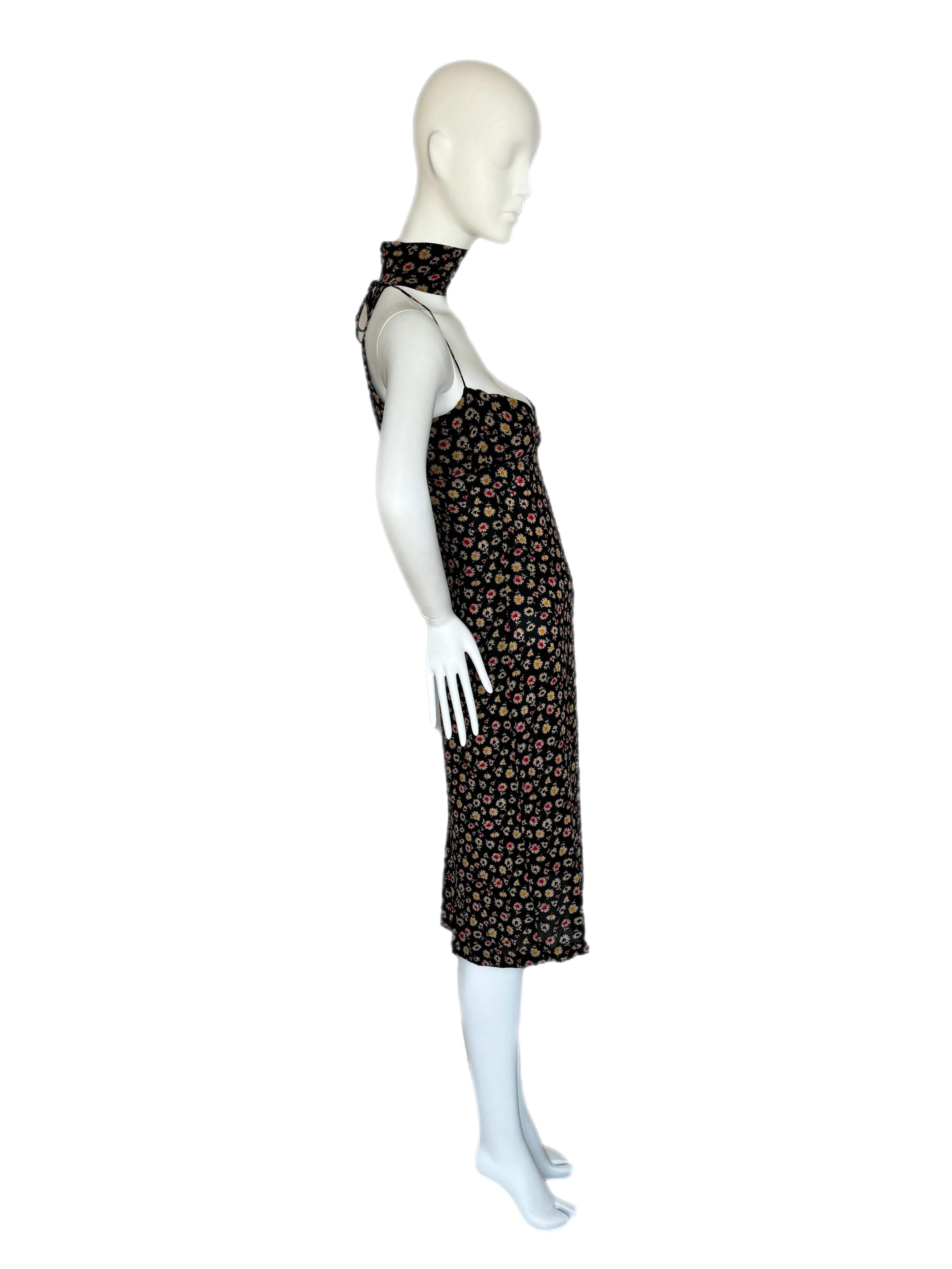  Dolce & Gabbana
Vintage
FW01
Silk
IT40, fits TTS
Black Floral Pattern
Adjustable ties to make straps shorter or let out longer
Excellent condition, no flaws

FINAL SALE