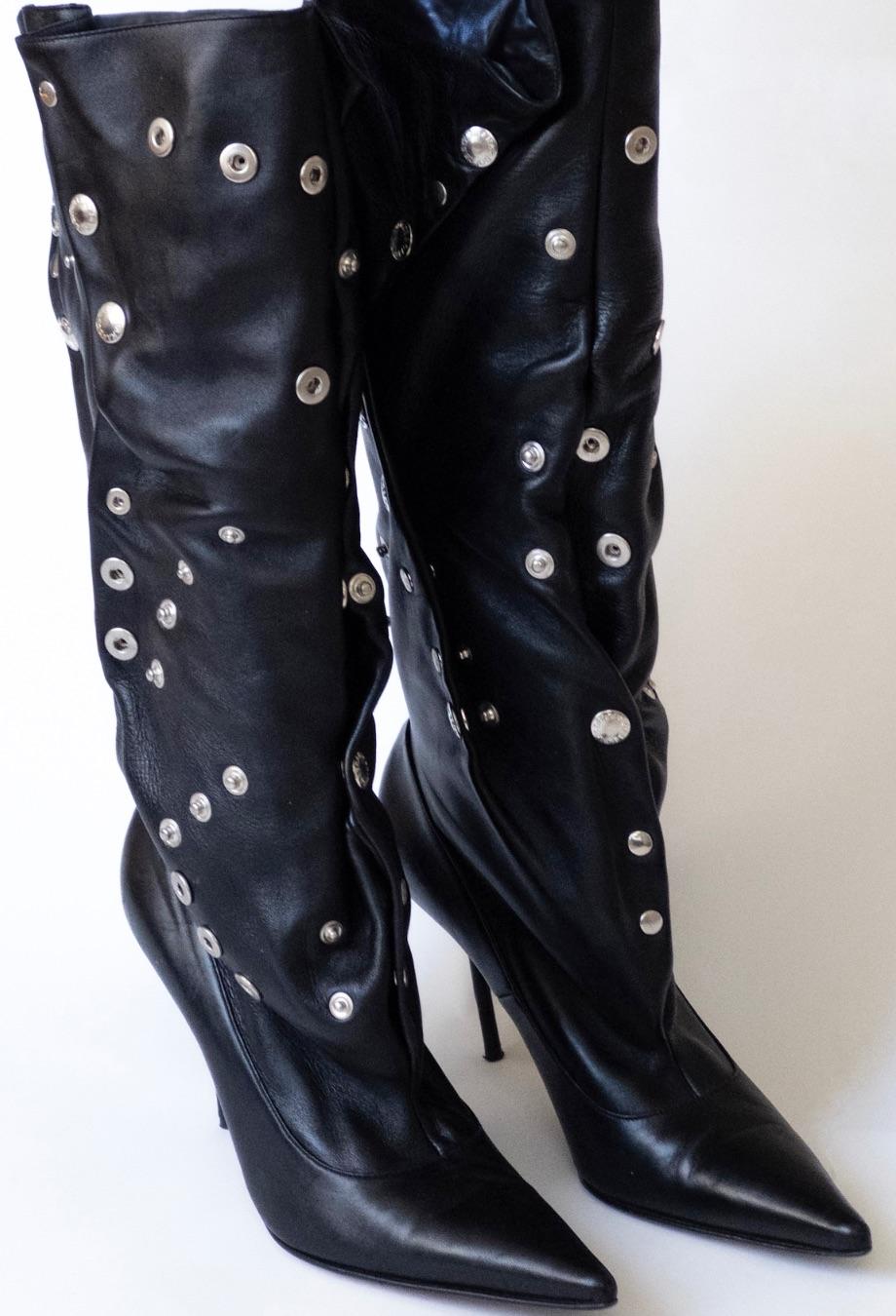 Women's or Men's Dolce & Gabbana 2003 AD Campaign Rare Knee Boots Gisele Bündchen For Sale