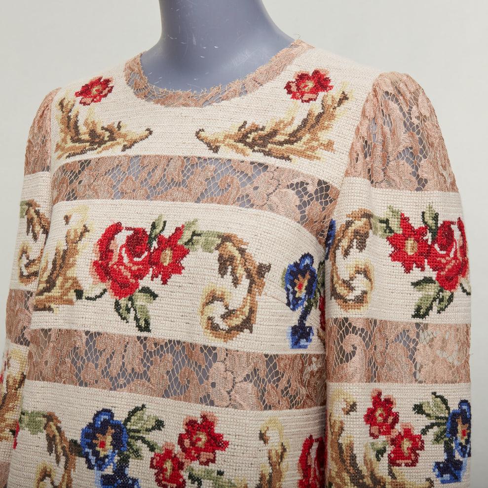 DOLCE GABBANA 2012 Runway beige rouge bleu baroque floral aiguilleté dentelle transparente robe droite IT44 L.
Référence : CC/A00493
Marque : Dolce Gabbana
Designer : Domenico Dolce et Stefano Gabbana
Collectional : AW2012 - Défilé
MATERIAL : Laine,