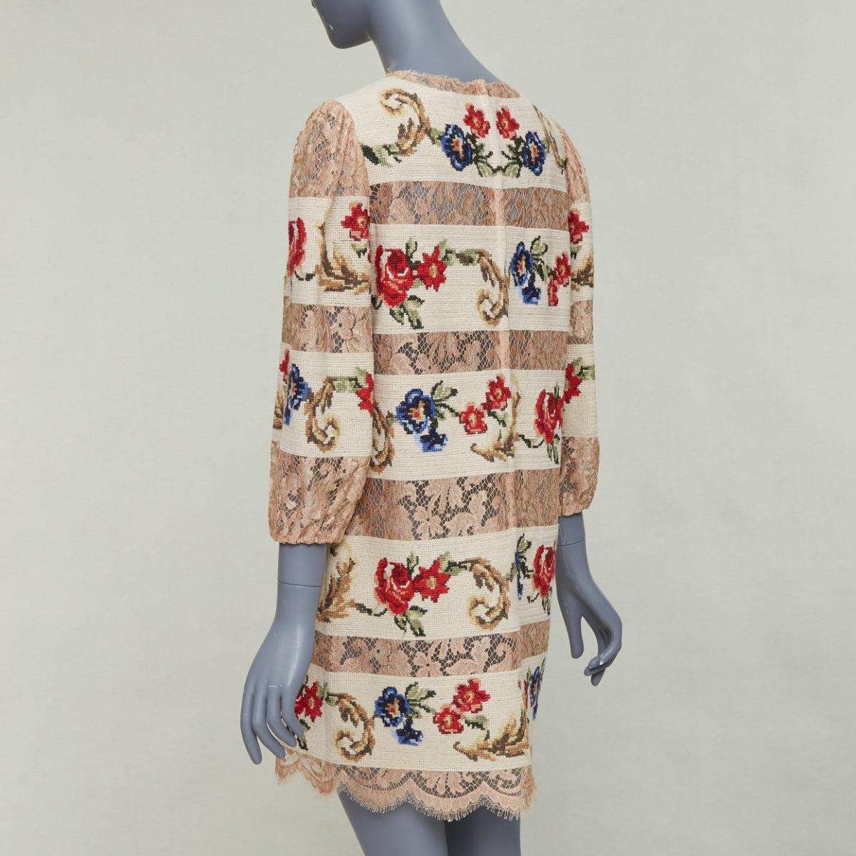 DOLCE GABBANA 2012 Runway baroque needlepoint sheer lace shift dress IT44 L en vente 1