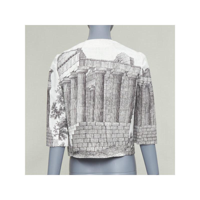 DOLCE GABBANA 2014 veste cropped en lin crème gris imprimé Temple grec IT40 S en vente 1