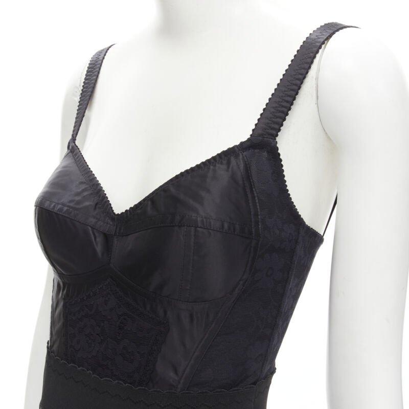 DOLCE GABBANA 2015 Iconic black lace corset bustier mini dress IT36 XS
Reference: TGAS/C01330
Brand: Dolce Gabbana
Designer: Domenico Dolce and Stefano Gabbana
Collection: Spring Summer 2015 - Runway
Material: Polyamide, Elastane
Color: