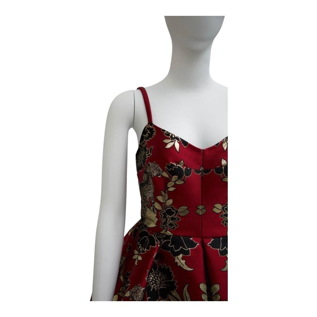 Dolce & Gabbana 2019 Red & Gold Brocade Mini Dress In Excellent Condition For Sale In Dallas, TX