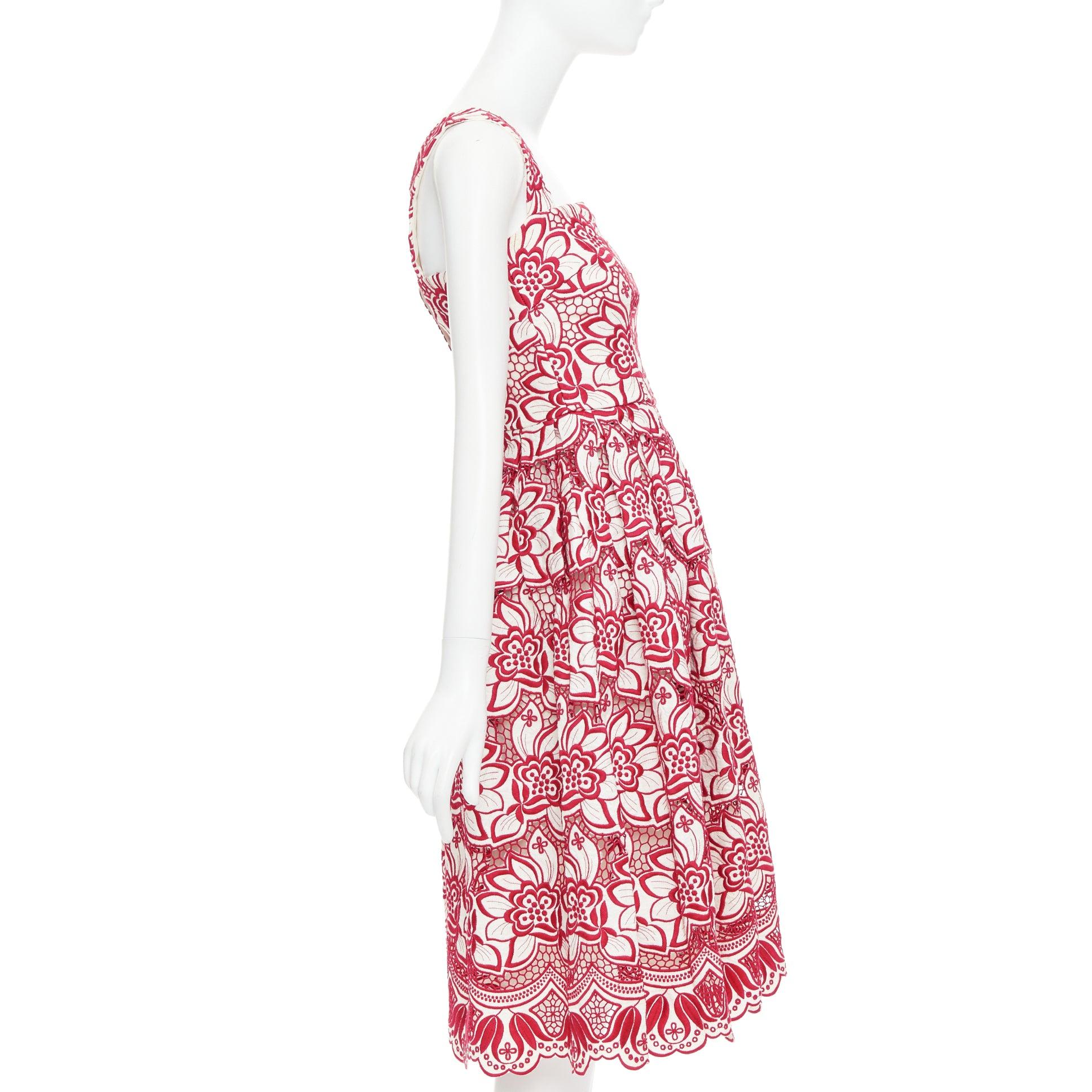 DOLCE GABBANA 2021 red cream floral embroidery anglais flared sun dress IT38 XS In Good Condition For Sale In Hong Kong, NT